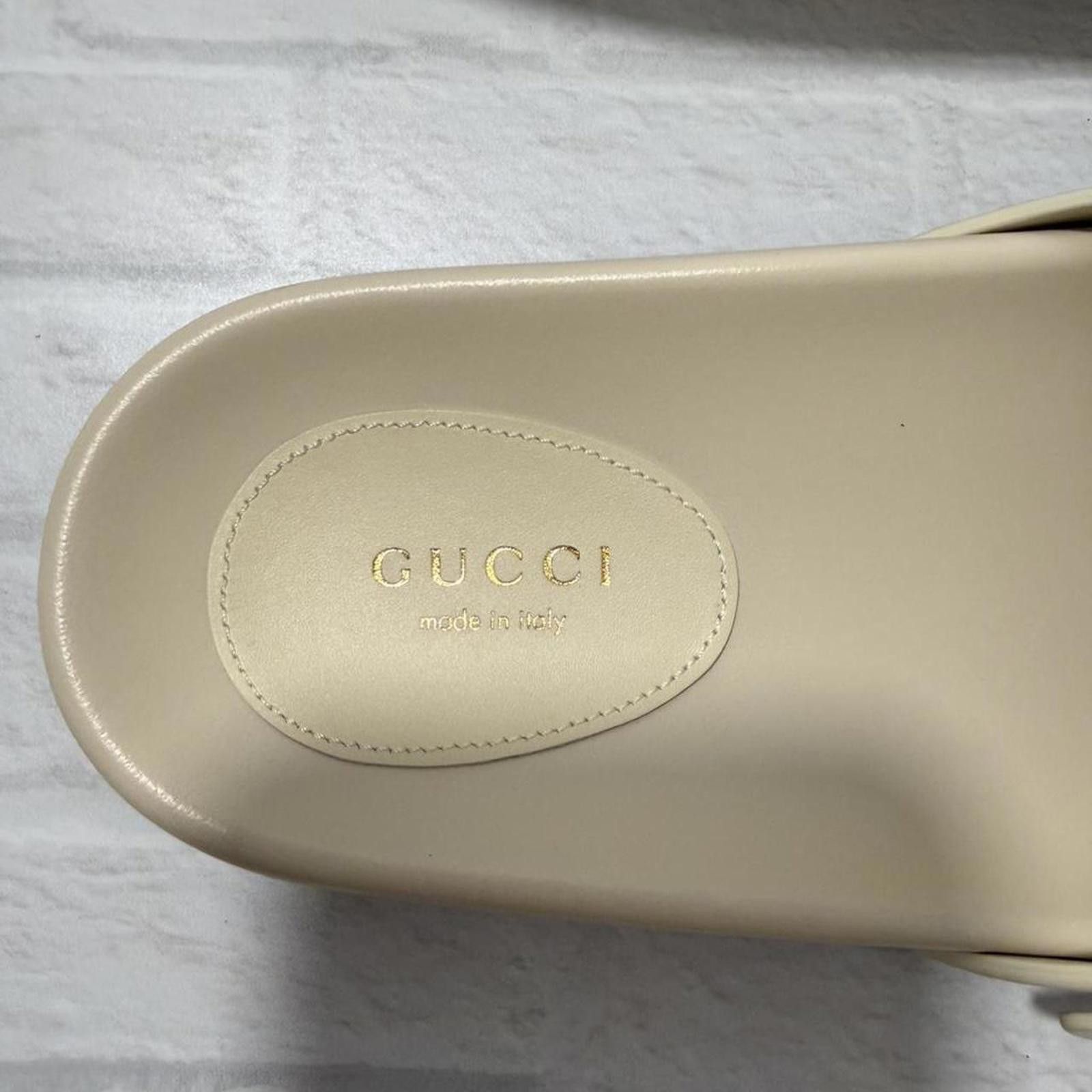 Gucci Gucci Gold Marina Chain Leather Slides Size US 9.5 / IT 39.5 - 3 Thumbnail