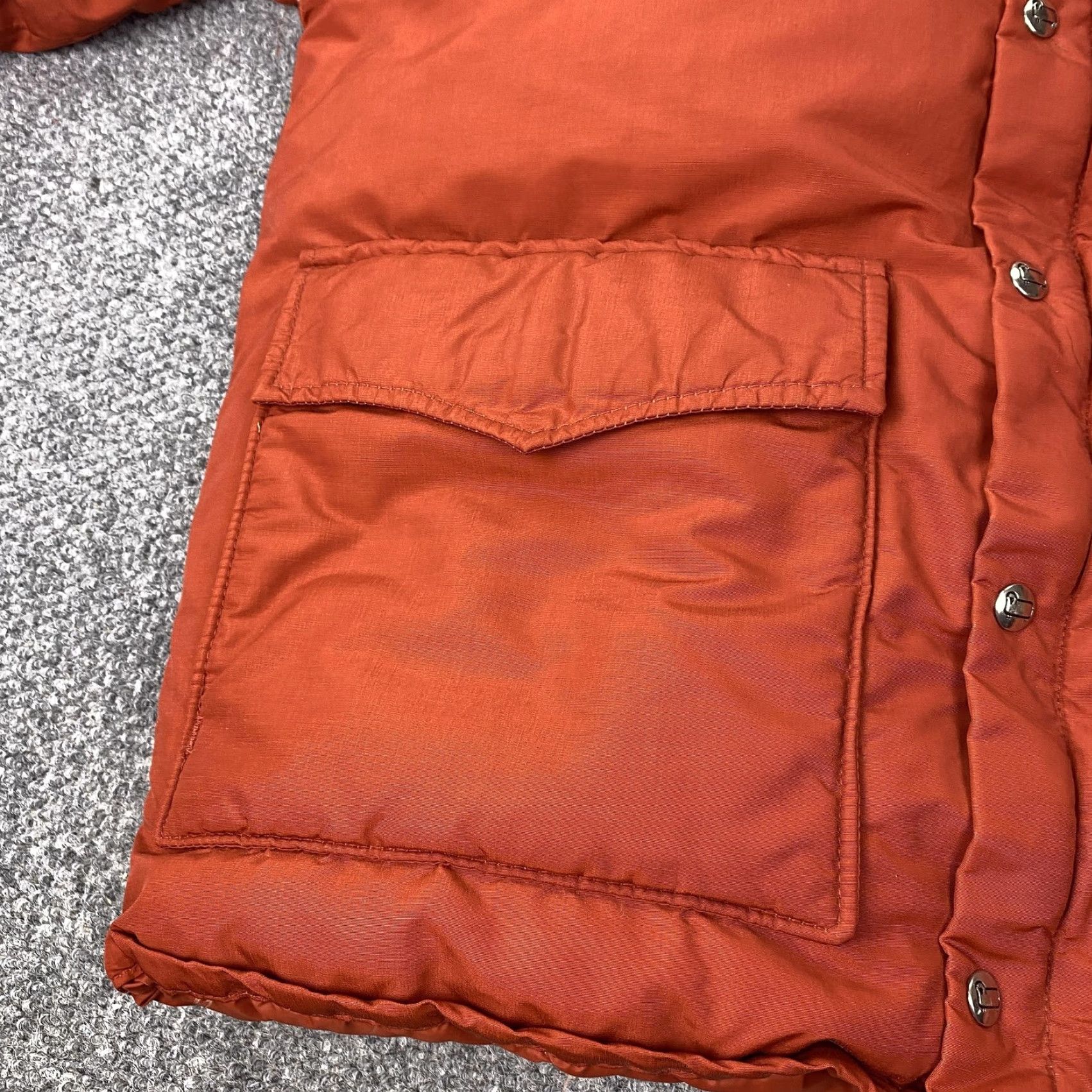 Vintage VINTAGE Woolrich Jacket Mens M Puffer Nylon Rust Orange Down Insulated Zip Front Pockets 90s Mens Size US M / EU 48-50 / 2 - 7 Thumbnail