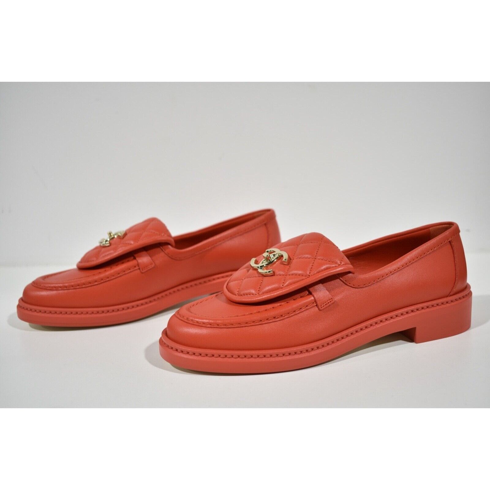Chanel Chanel Flap Turnlock CC Logo Mule Slip On Flat Loafer 37 Size US 7 / IT 37 - 10 Thumbnail