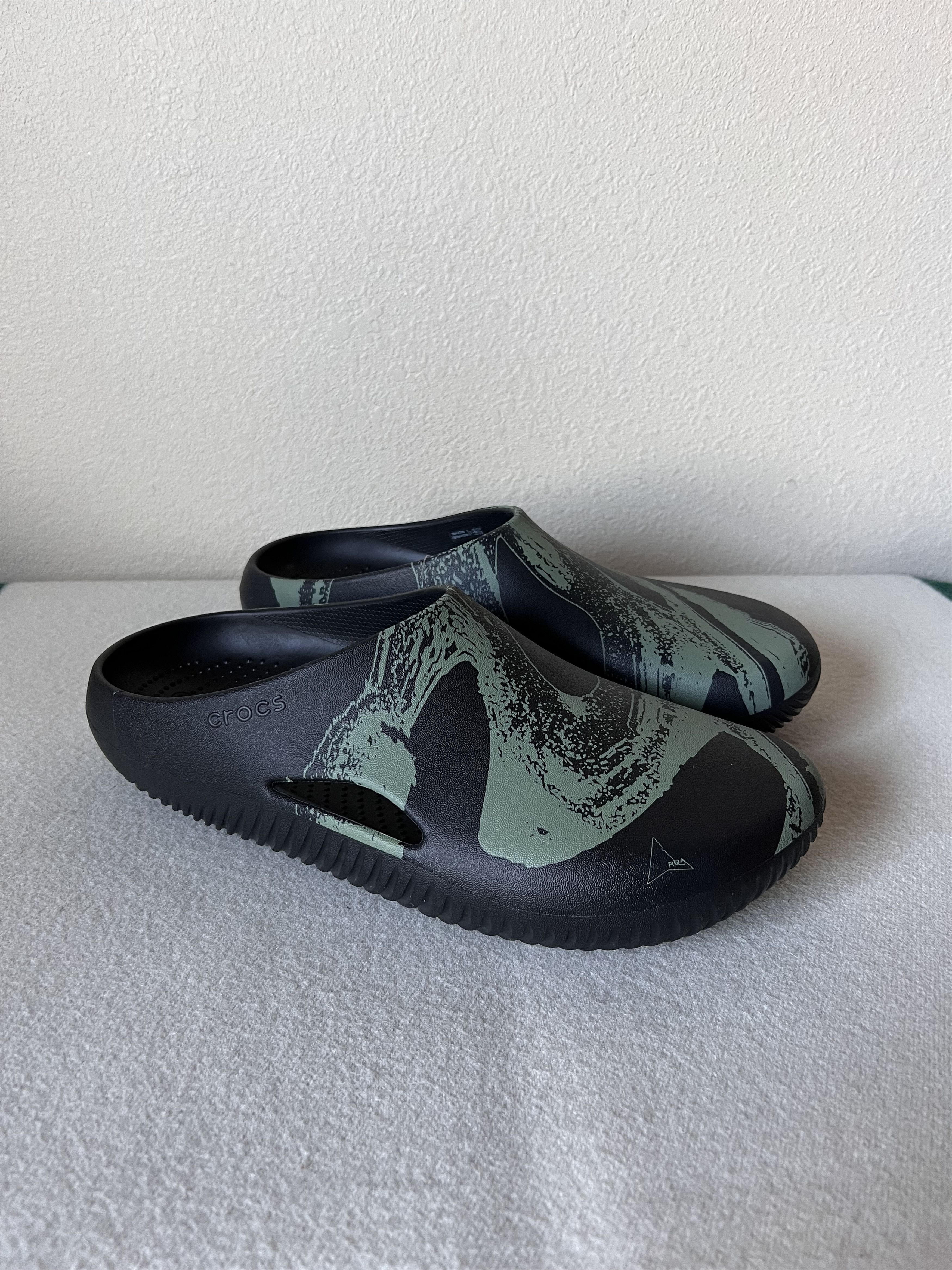 Crocs × ROA ROA Crocs Mellow Clog in Black | Grailed