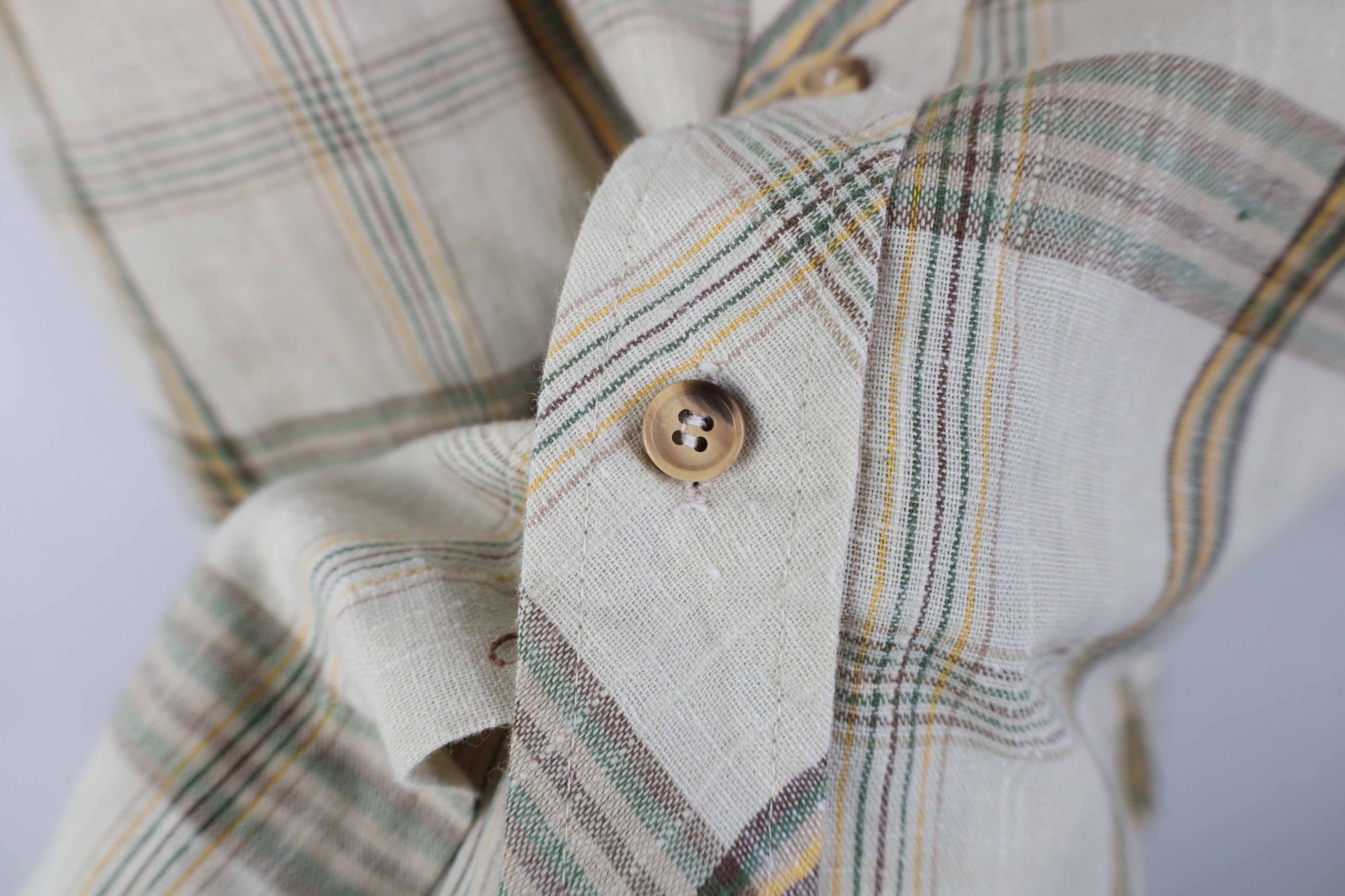 Vintage Vintage 70s Streetwear Short Sleeve Collared Button Shirt Size US XL / EU 56 / 4 - 5 Thumbnail
