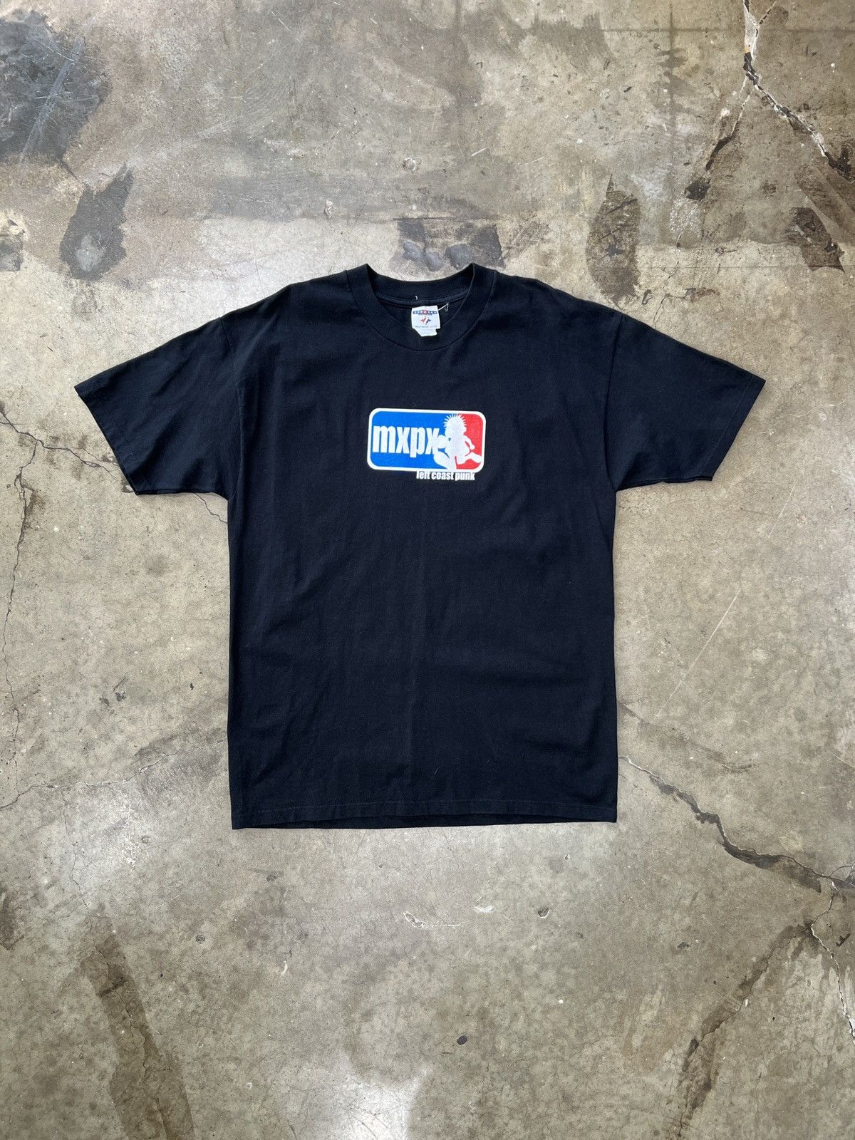 Vintage Vintage 90s MXPX Left Coast Punk Tee Large Size US L / EU 52-54 / 3 - 5 Thumbnail