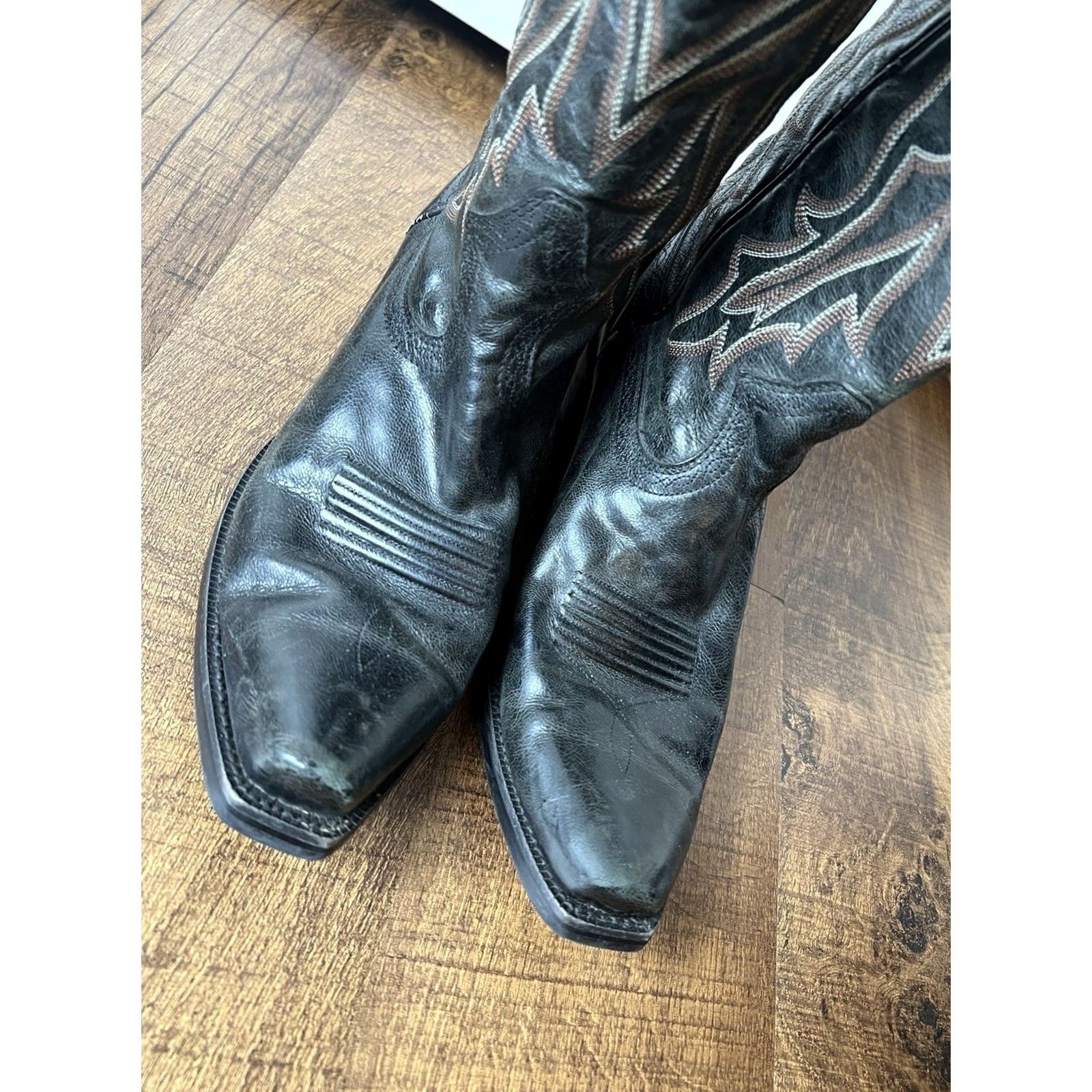 Ariat Ariat Black Leather Snip Toe Cowboy Boots Style #10005957 Mens 8D Western Boot, Mid-Calf Shaft, Leather Lining, Rubber Outsole, D Width Size US 8 / EU 41 - 3 Thumbnail