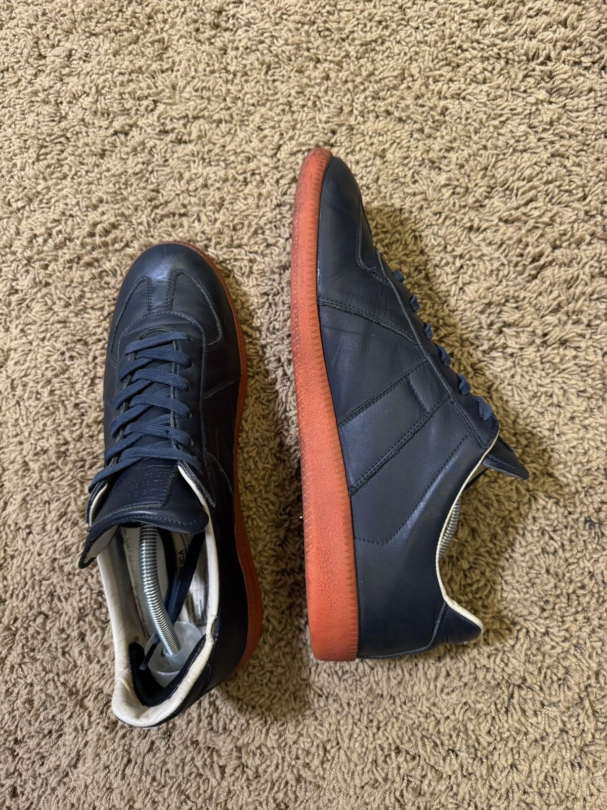 Maison Margiela Maison Margiela Replica GAT navy/red size 44EU Size US 11 / EU 44 - 2 Thumbnail