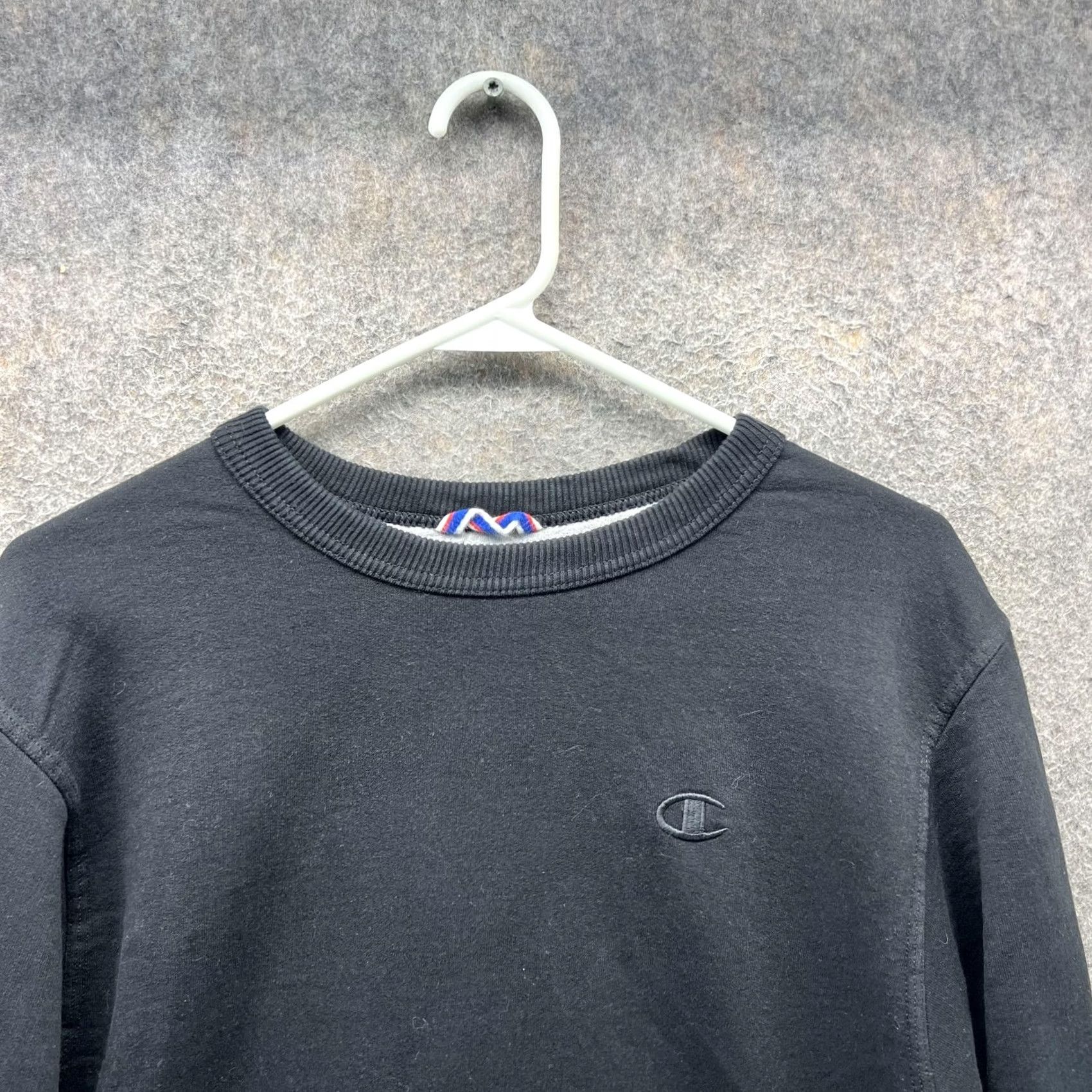 Champion VINTAGE Champion Sweatshirt Mens Small Black Crewneck Pullover Fleece Logo Athletic Size US S / EU 44-46 / 1 - 6 Thumbnail