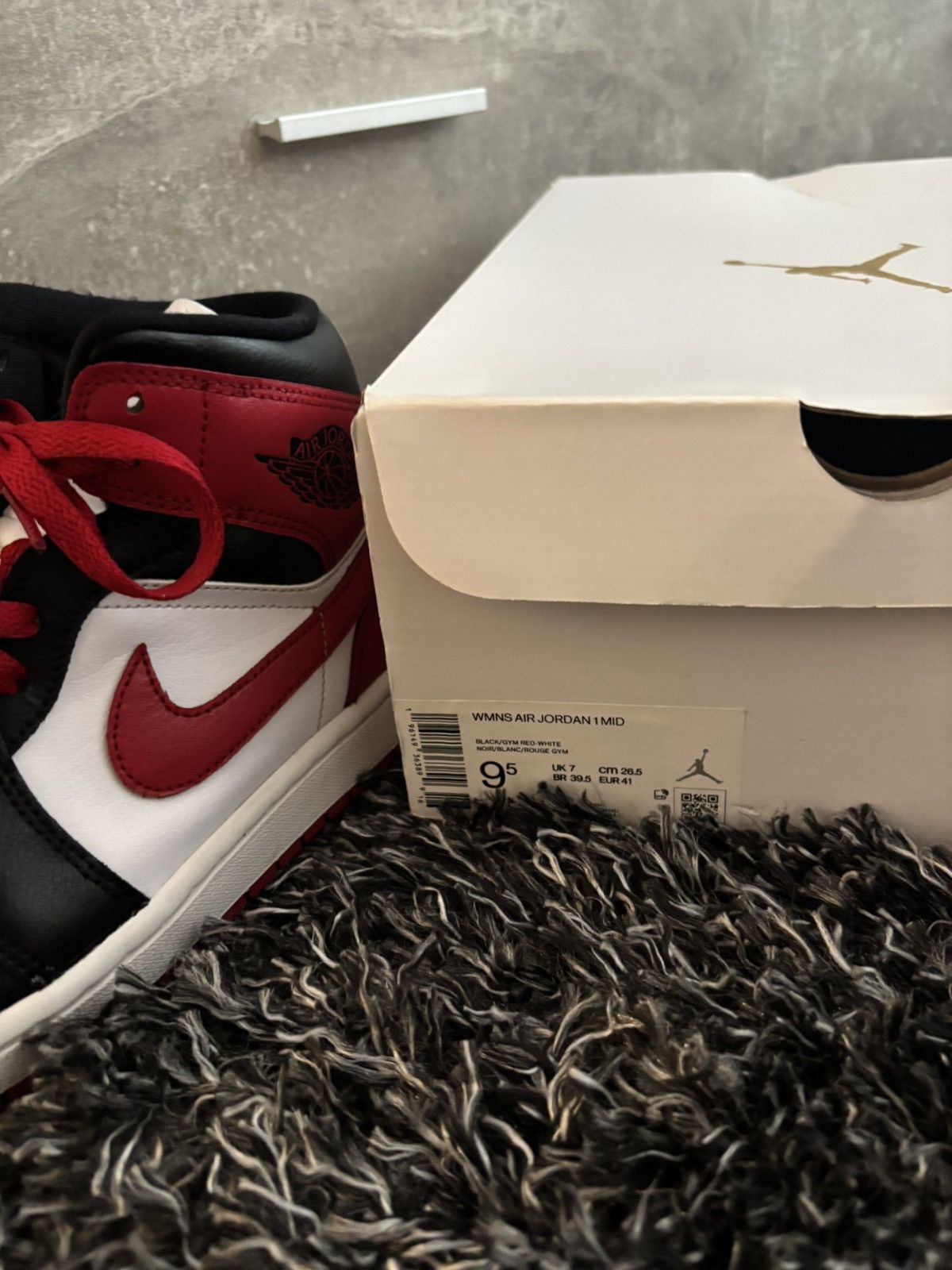 Jordan Brand × Nike Nike jordan mid high Size US 9.5 / IT 39.5 - 6 Thumbnail