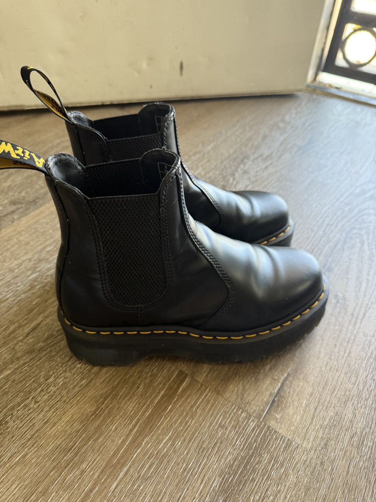 Dr. Martens Dr. Martens 2976 Platform Chelsea Boot Size US 8 / IT 38 - 3 Thumbnail