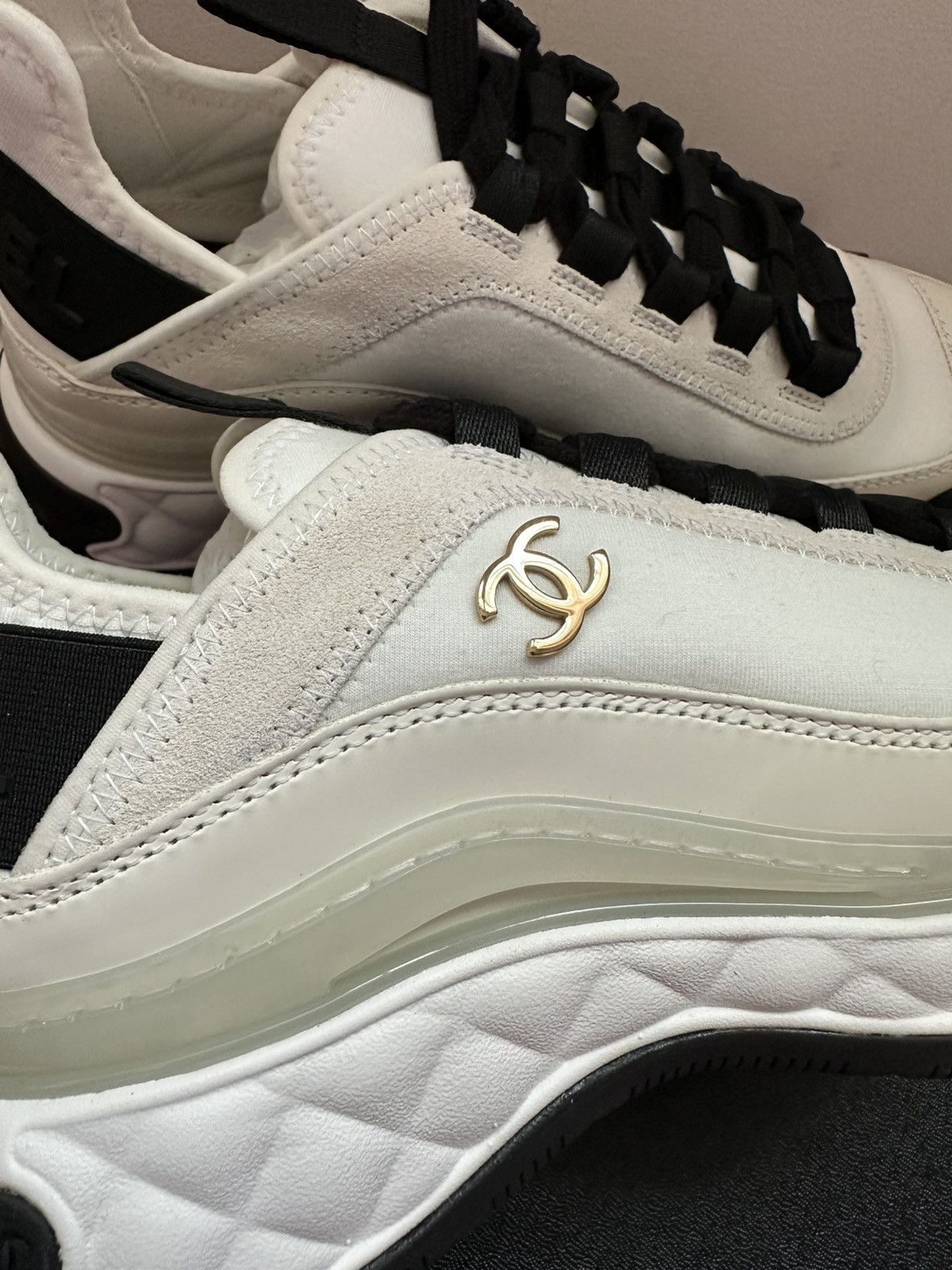 Chanel Chanel REV Sneaker Ivory size 35.5 Size US 5.5 / IT 35.5 - 5 Thumbnail