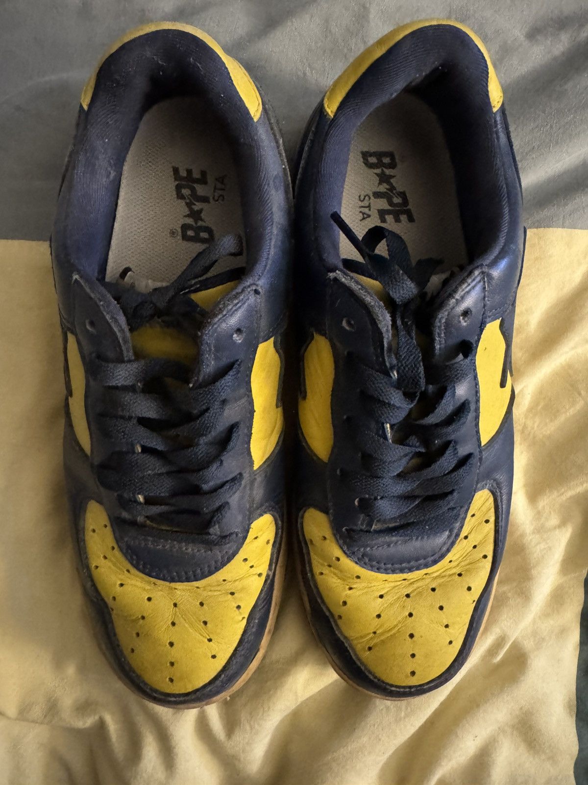 Bape A Bathing Ape Bape Bapesta FS-001 Michigan (Navy/Yellow) Size US 9.5 / EU 42-43 - 2 Thumbnail