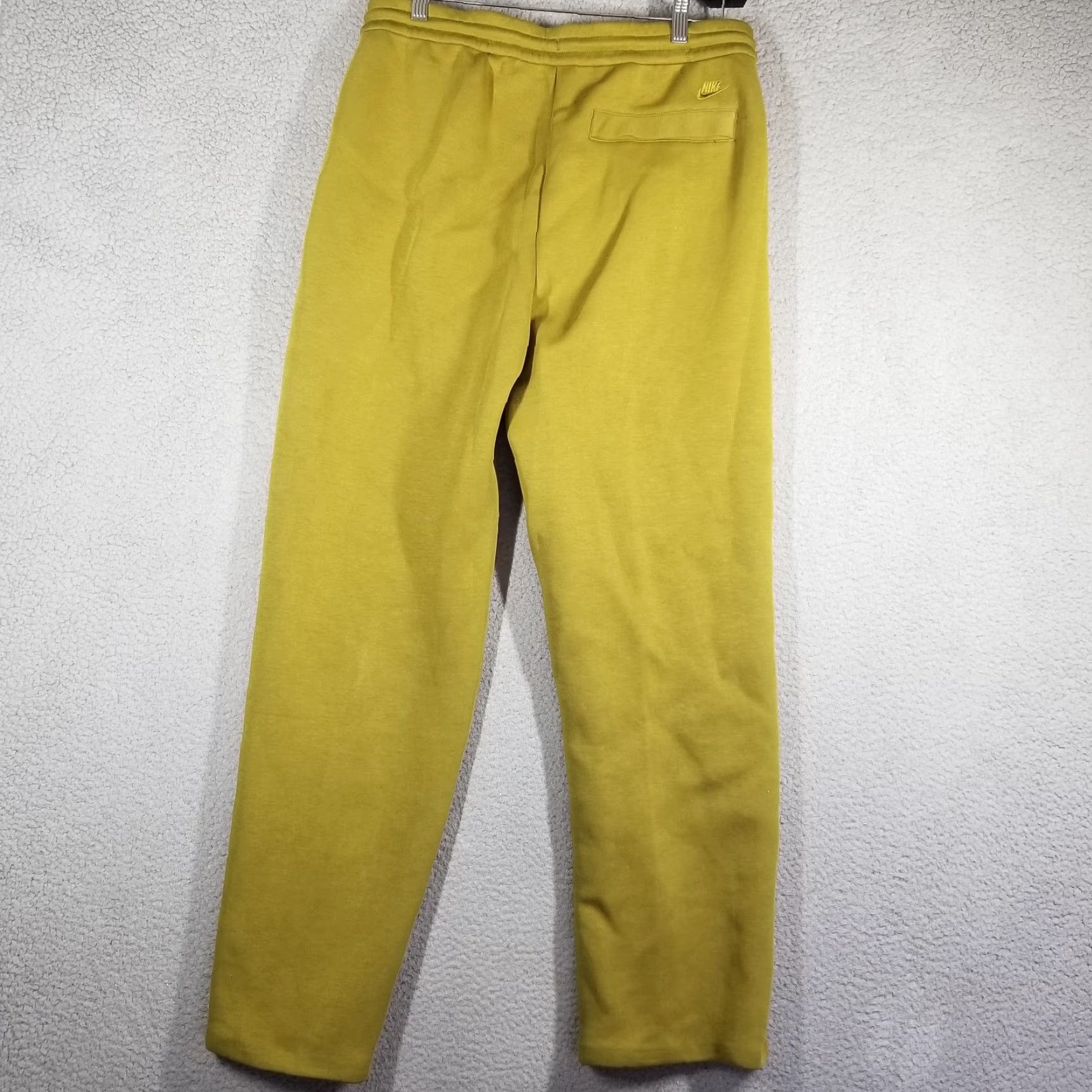 Nike Nike Tech Fleece Trousers Men's Medium Activewear Casual Joggers Green 2010s Relaxed Fit Size US 31 - 2 Thumbnail