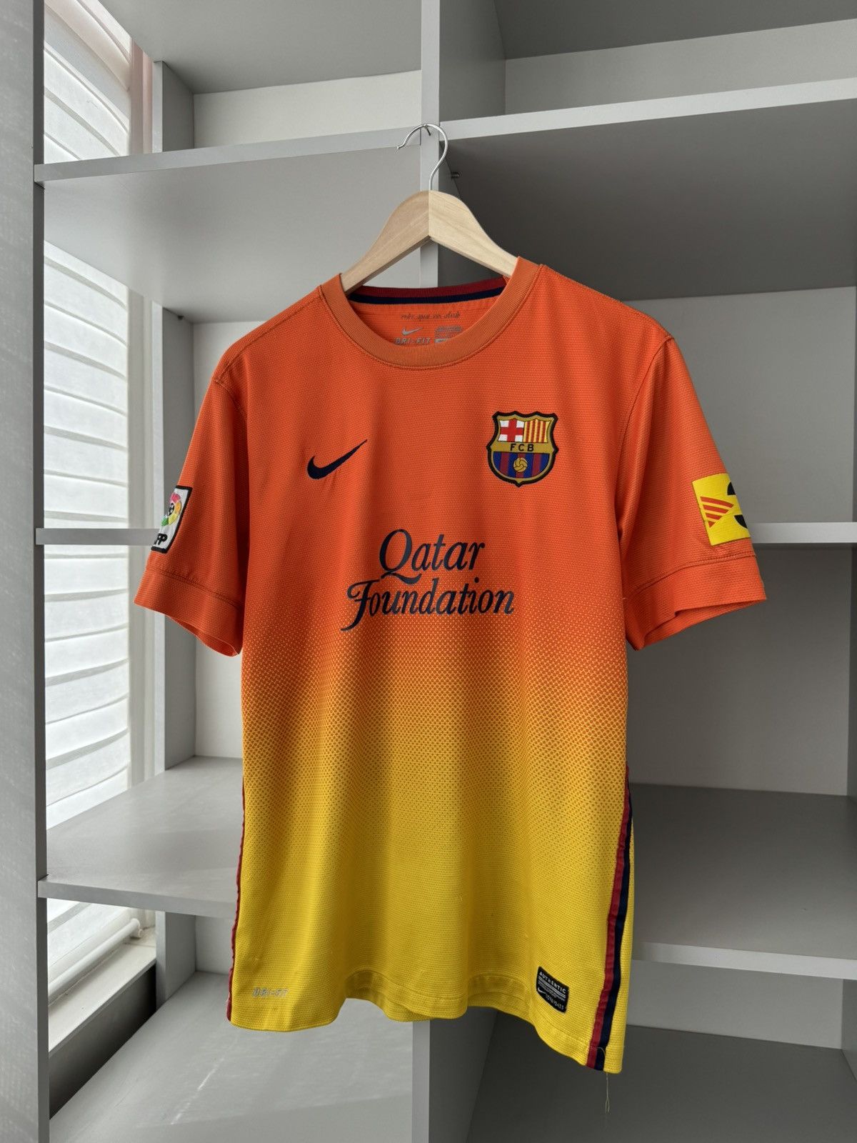 Nike × Vintage Nike Barcelona 2012 2013 Away Jersey Size US S / EU 44-46 / 1 - 1 Thumbnail