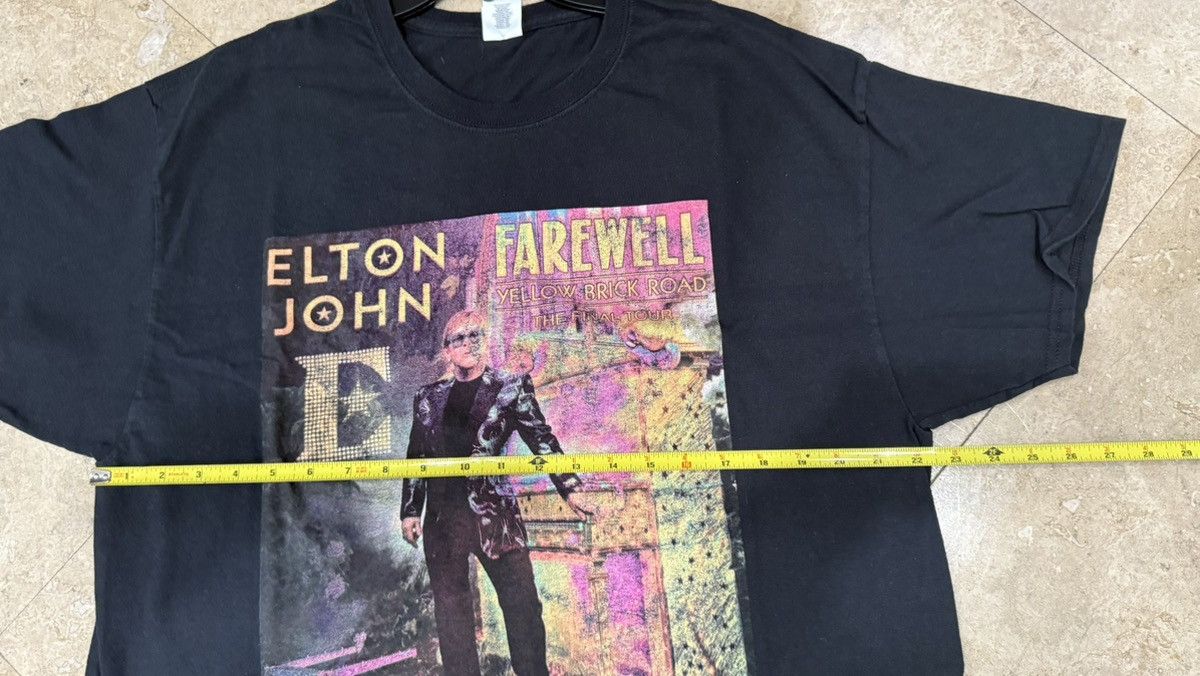 Band Tees 2018 Elton John Farewell Tour Tee Size XL Gildan Tag - Used Size US XL / EU 56 / 4 - 6 Thumbnail