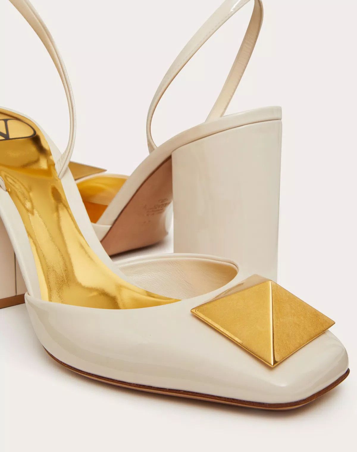 Valentino o1s1wg110625 One Stud Pump Patent Leather 90m in Ivory/White Size US 11 / IT 41 - 5 Thumbnail