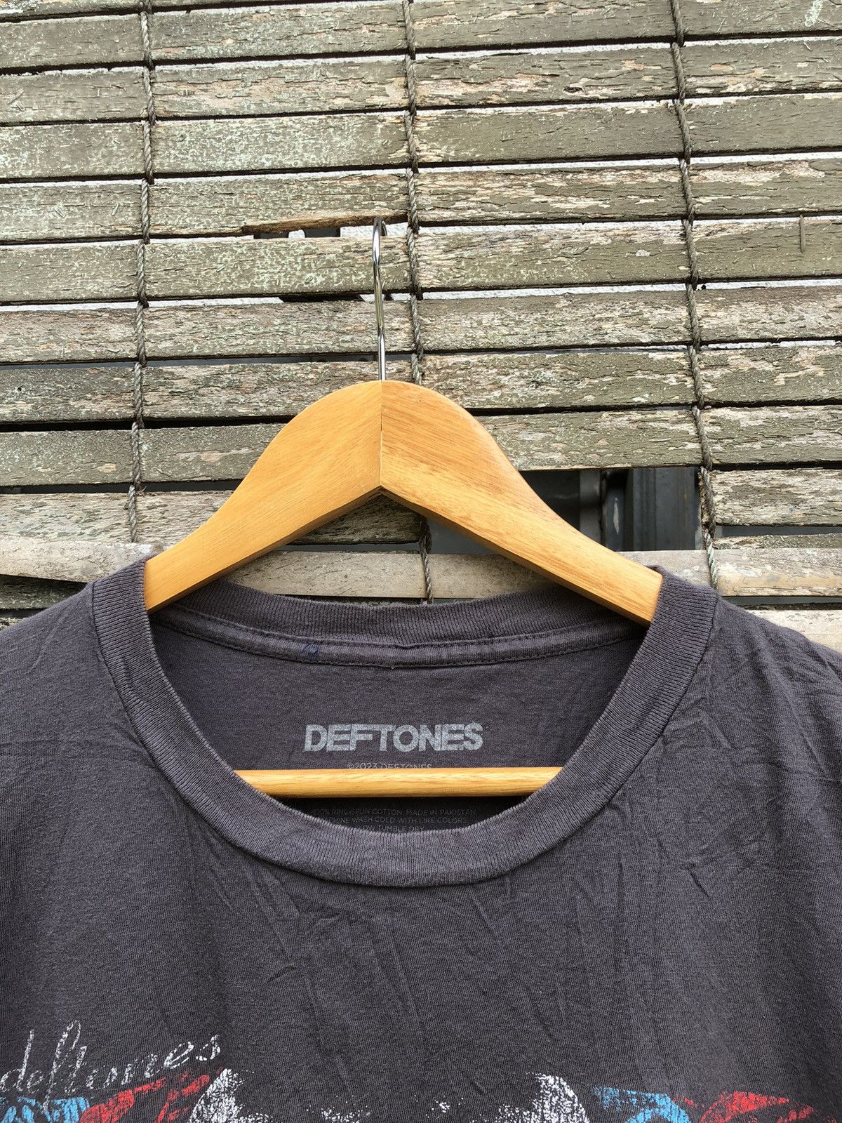 Band Tees Deftones Self Titled Album Merchandise Band Tee Size US L / EU 52-54 / 3 - 5 Thumbnail