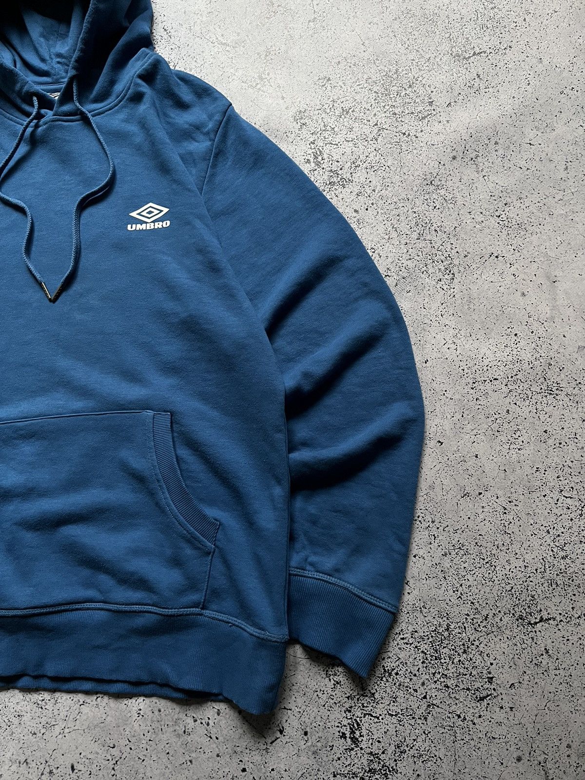Umbro Vintage Umbro Baggy Hoodie Embroidered Logo Y2K USA Size US L / EU 52-54 / 3 - 2 Thumbnail