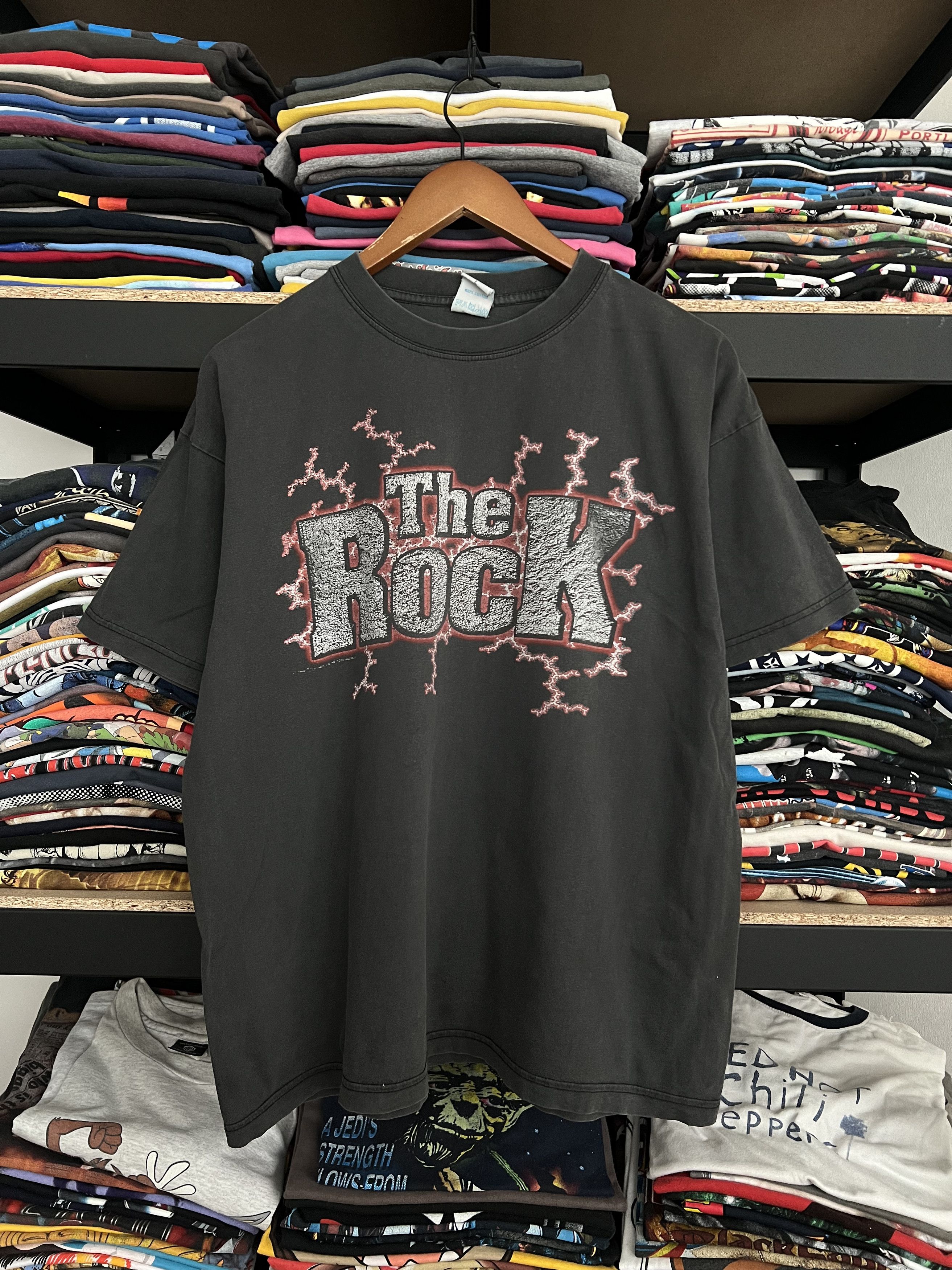 Vintage Vintage 1999 The Rock Lighting WWE Faded Black Tee Size US L / EU 52-54 / 3 - 1 Thumbnail