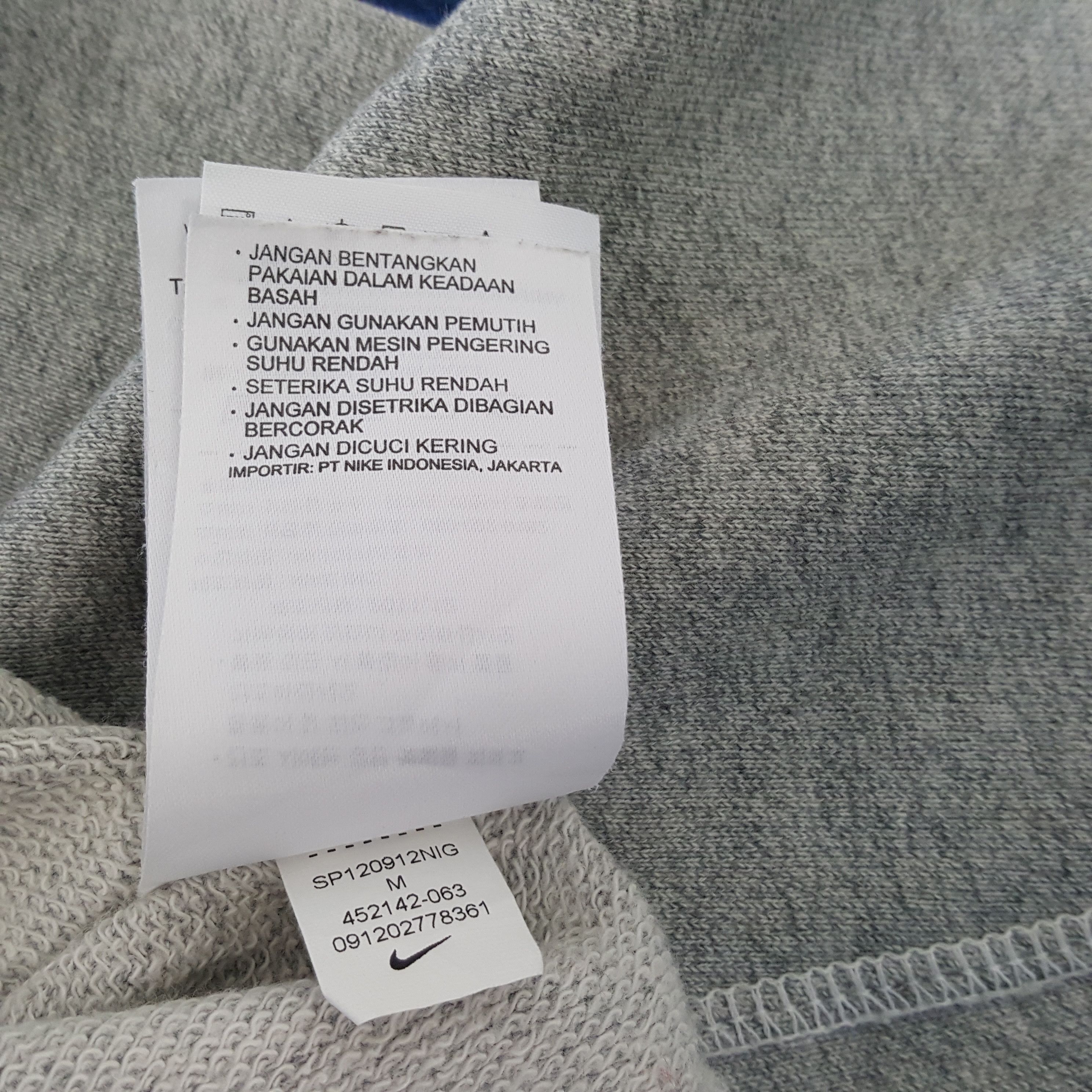 Nike Vintage Nike Big Logo Sweatshirts C133n24 Size US S / EU 44-46 / 1 - 7 Thumbnail