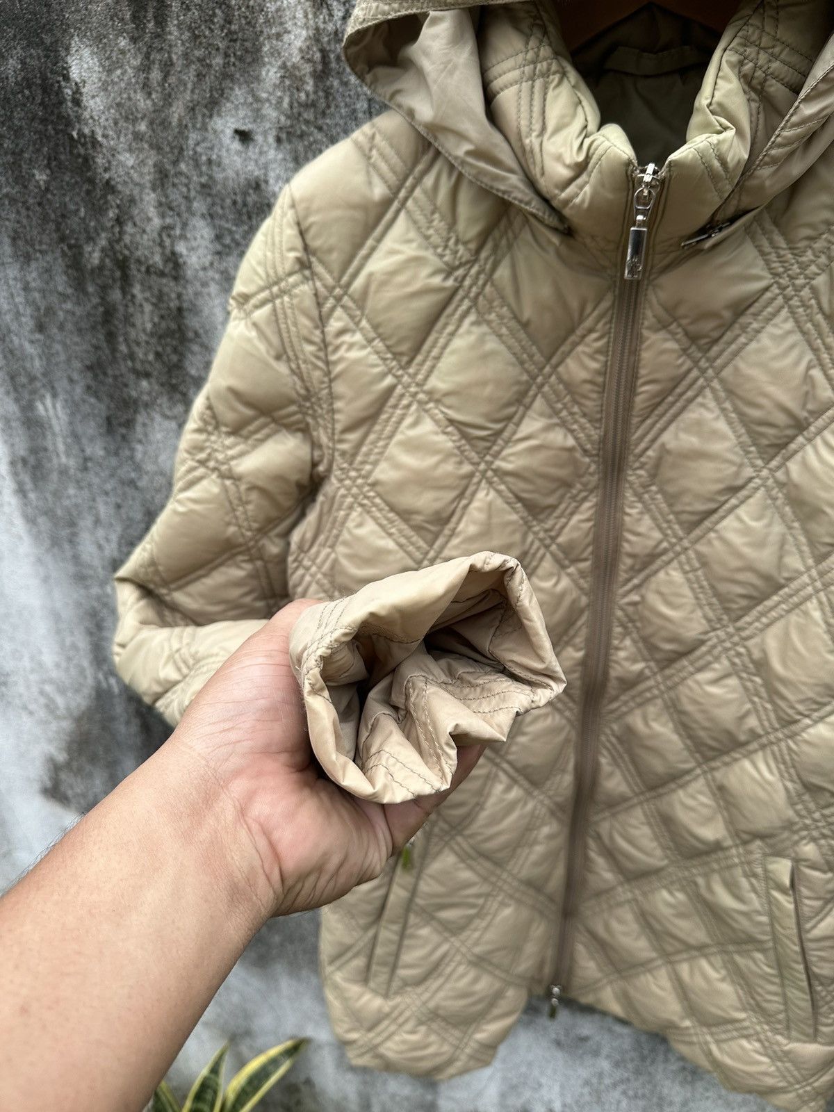 Moncler Moncler quilted jacket hoodie Size S / US 4 / IT 40 - 4 Thumbnail