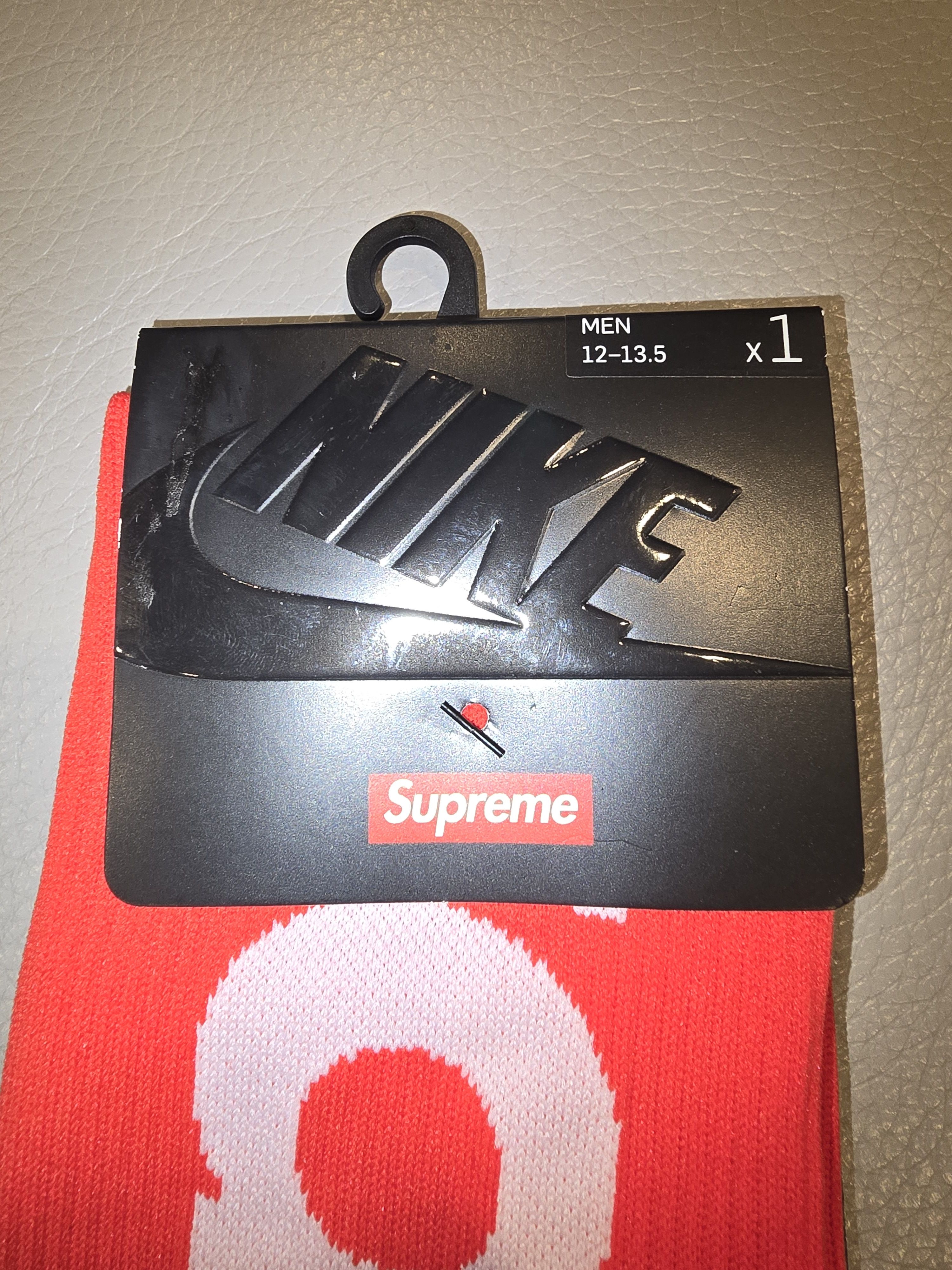 Nike × Supreme Nike X Supreme Socks - 2 pair Size ONE SIZE - 2 Thumbnail