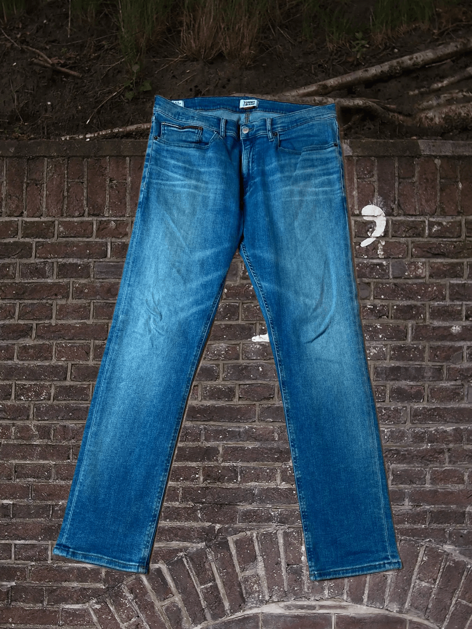 Tommy Hilfiger × Vintage VINTAGE JEANS BAGGY FADED STYLE Size US 33 - 1 Thumbnail