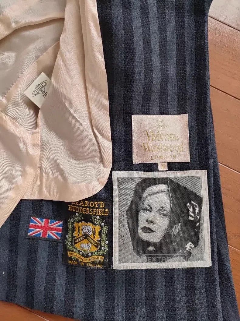 Vivienne Westwood Vivienne Westwood Gold-Trimmed Striped Suit Set Size XS / US 0-2 / IT 36-38 - 4 Thumbnail