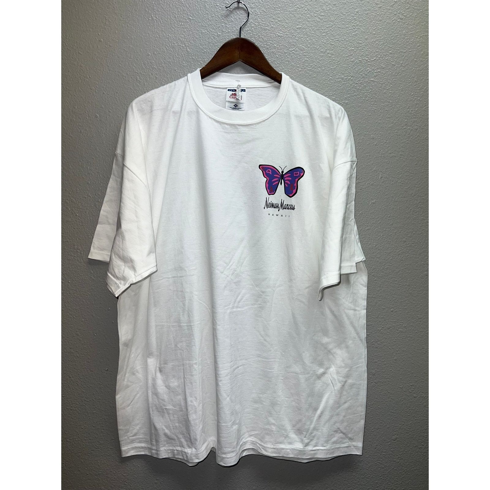 Jerzees Vintage Neiman Marcus Shirt Hawaii Butterfly Tee XL USA Size US XL / EU 56 / 4 - 1 Thumbnail