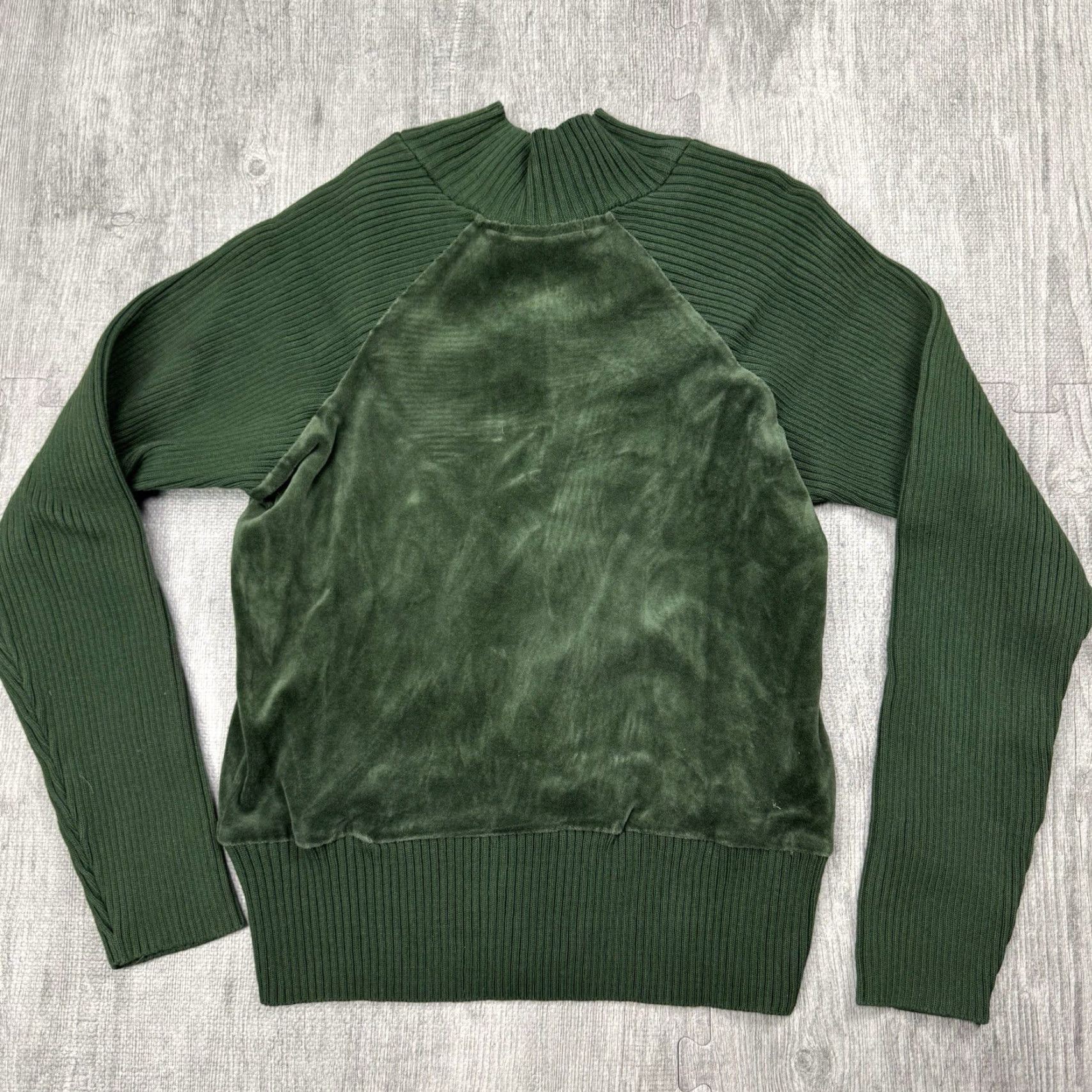 Velour VTG BEAUX ART 90S SWEATER JACKET GREEN COTTON POLYESTER FULL ZIP S RAGLAN SLEEVE RIBBED SHOULDERS VINTAGE UNISEX ADULTS Regular Size Size US S / EU 44-46 / 1 - 6 Thumbnail