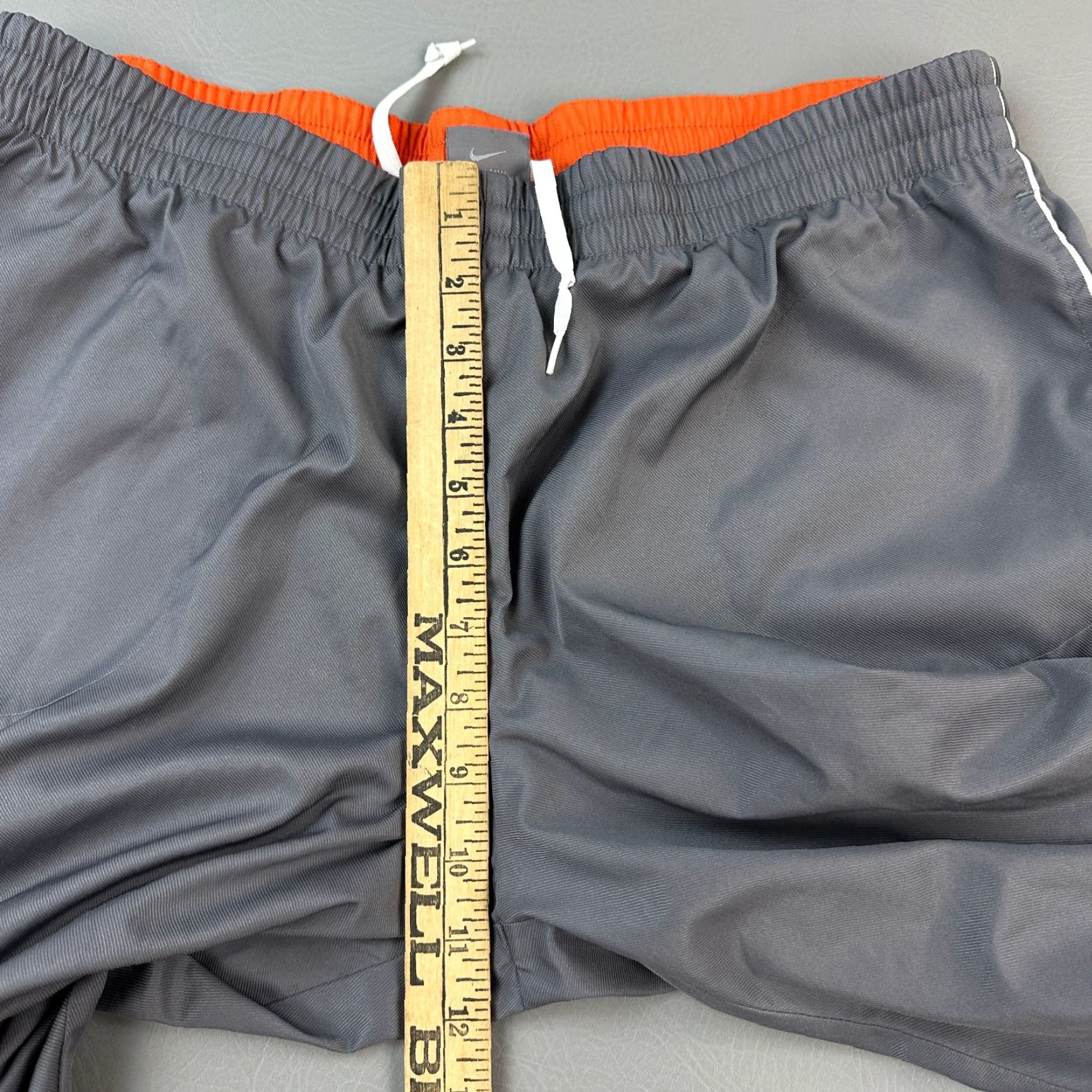 Nike VINTAGE Nike Track Pants Women L Gray Baggy Fleece Lined Ankle Zip Y2K Size 36" / US 14 / IT 50 - 7 Thumbnail