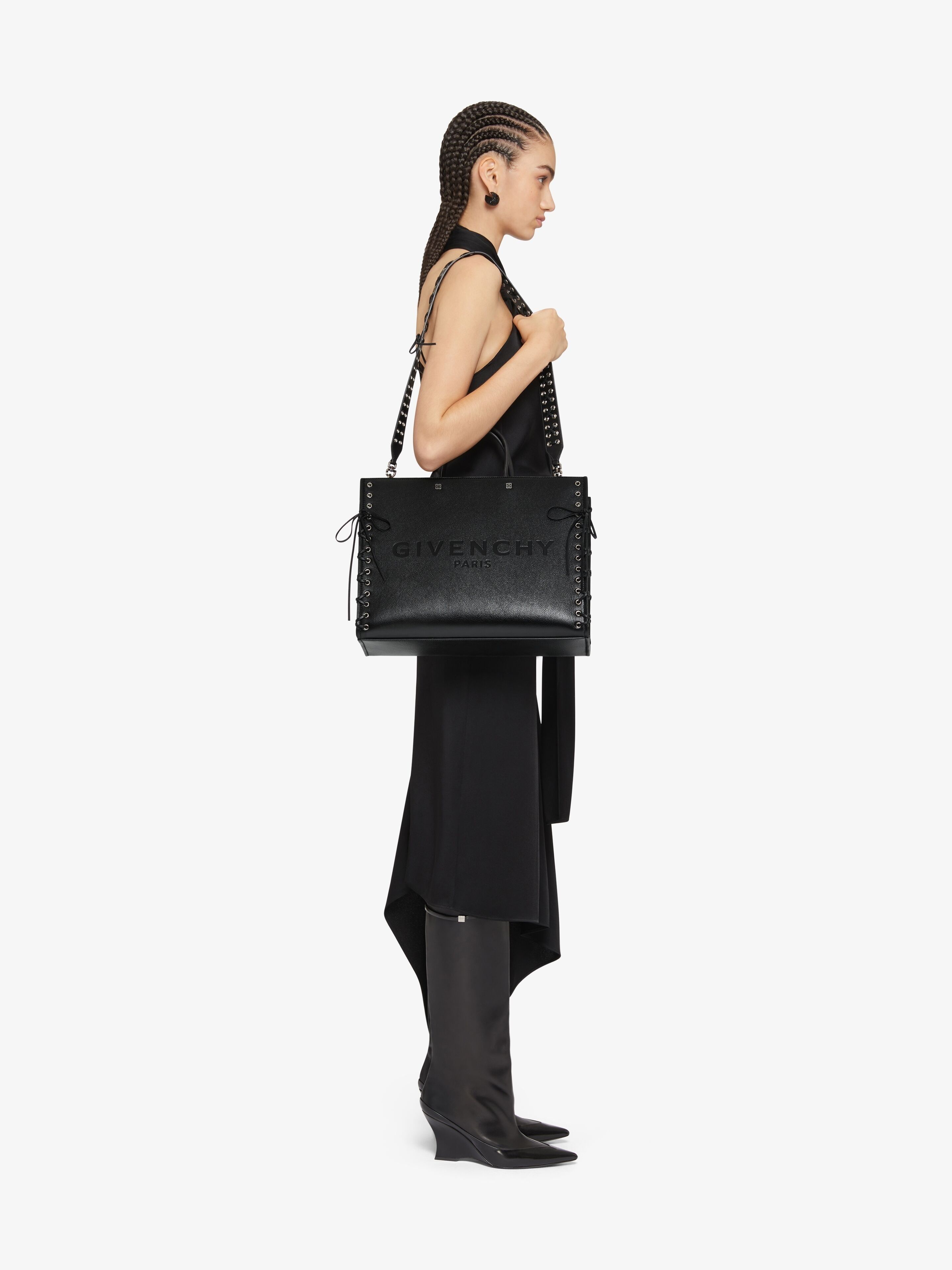 Givenchy o1srvl11e0225 Size: OS / Medium G-Tote Bag in Black Size ONE SIZE - 2 Thumbnail