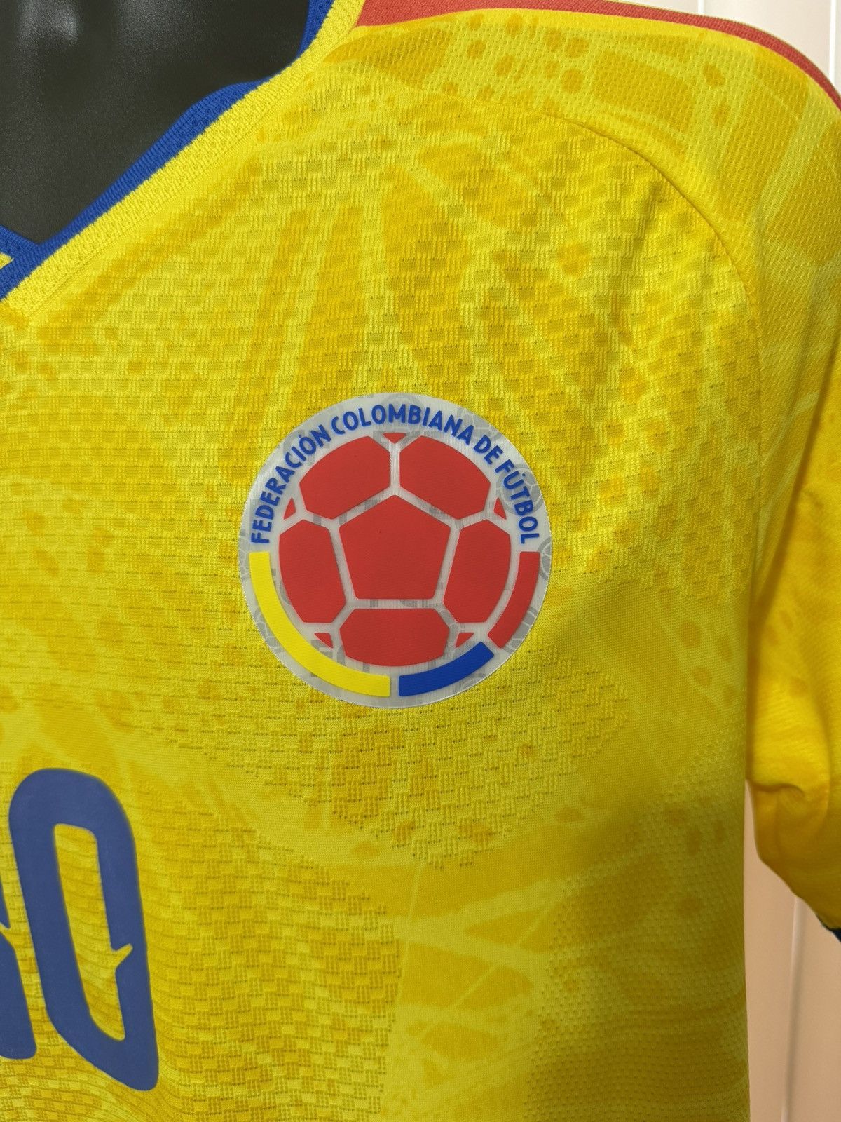 Adidas Colombian Home Jersey Size US M / EU 48-50 / 2 - 2 Thumbnail