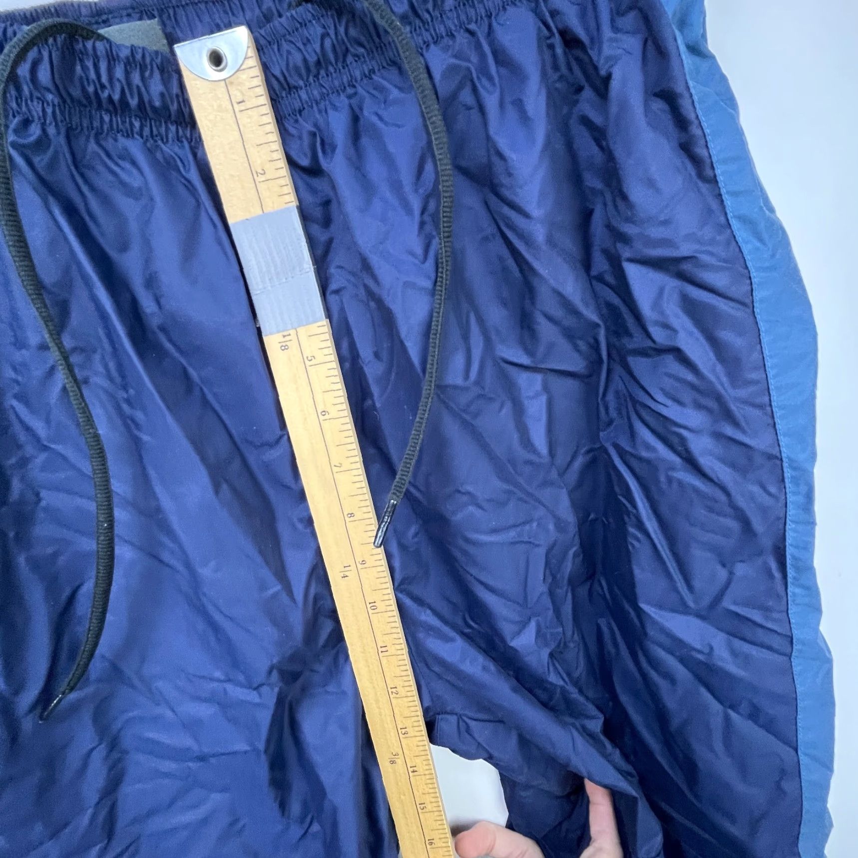 Nike VINTAGE Nike Y2K Baggy Windbreaker Pants 2XL Mens Blue 90s Track Pants Pockets Regular Comfortable Casual Vintage Nike Size US 39 - 6 Thumbnail