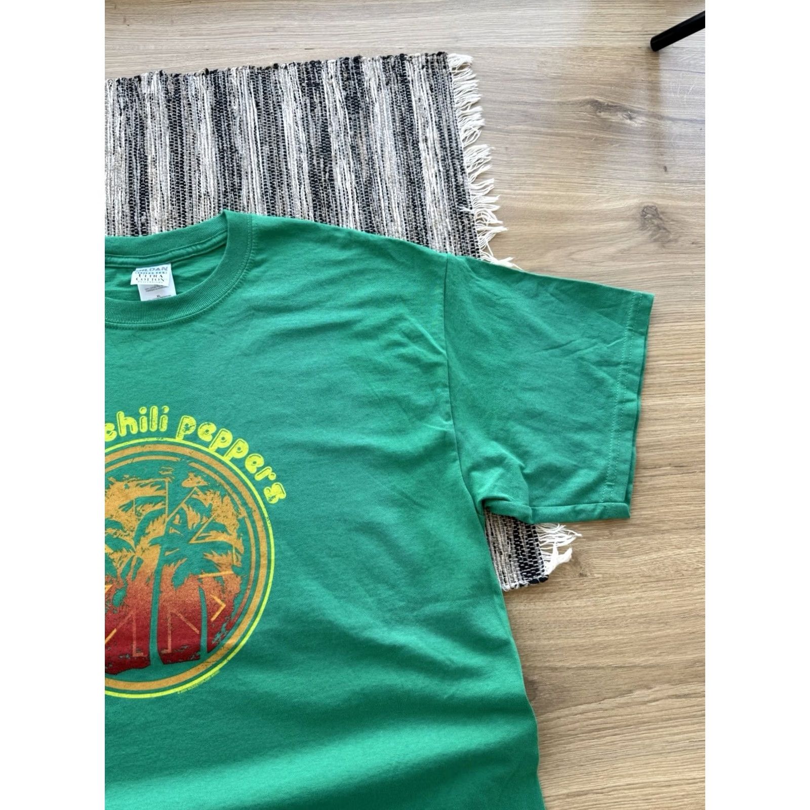 Vintage VINTAGE Red Hot Chili Peppers T-Shirt XL Green Rock Band Shirt Mens 2003 RHCP Sz XL Short Sleeve Graphic Print Vintage Shirt Size US XL / EU 56 / 4 - 4 Thumbnail
