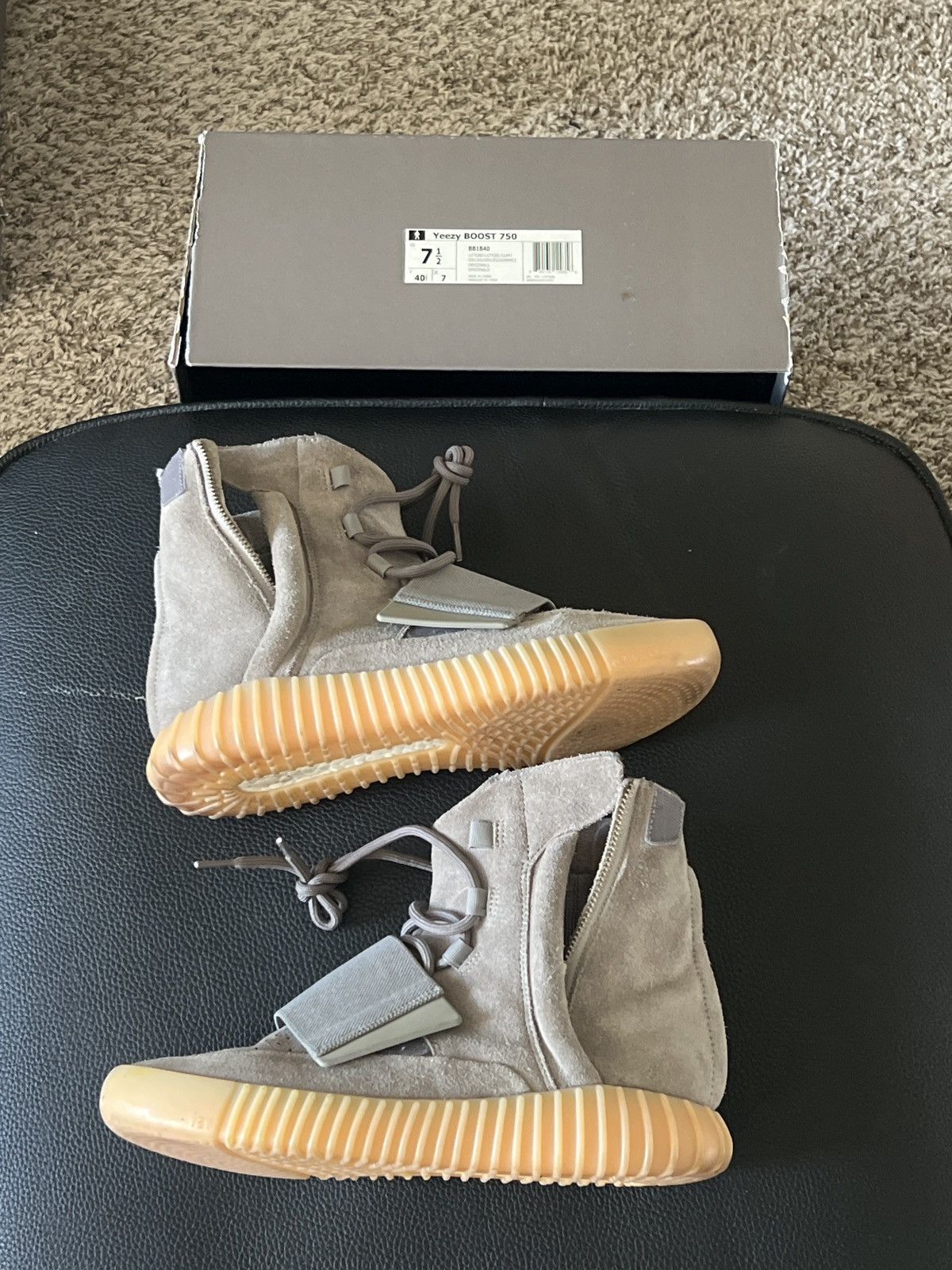 Yeezy Yeezy Size US 7 / EU 40 - 1 Thumbnail