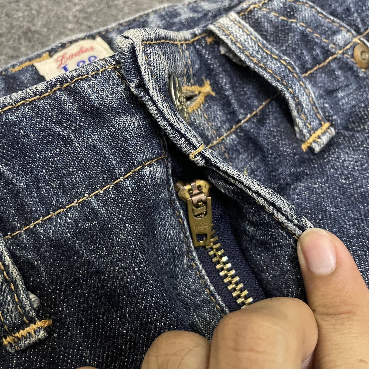 Lee × Vintage Vintage Union Made by Lee Crazy Fades Flare Jeans Size US 29 - 6 Thumbnail