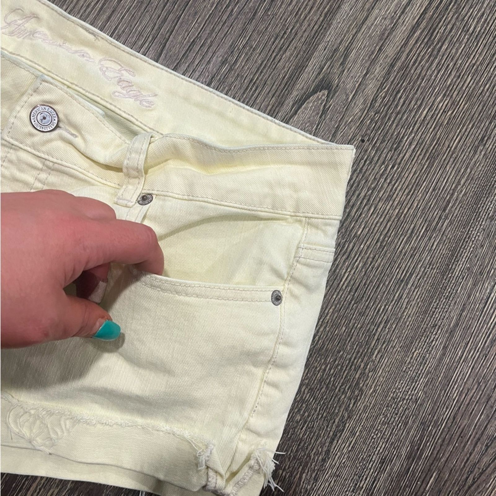 American Eagle Outfitters American Eagle Womens Jean Shorts Mid Rise Cuffed Hem Denim Size 28" / US 6 / IT 42 - 2 Thumbnail