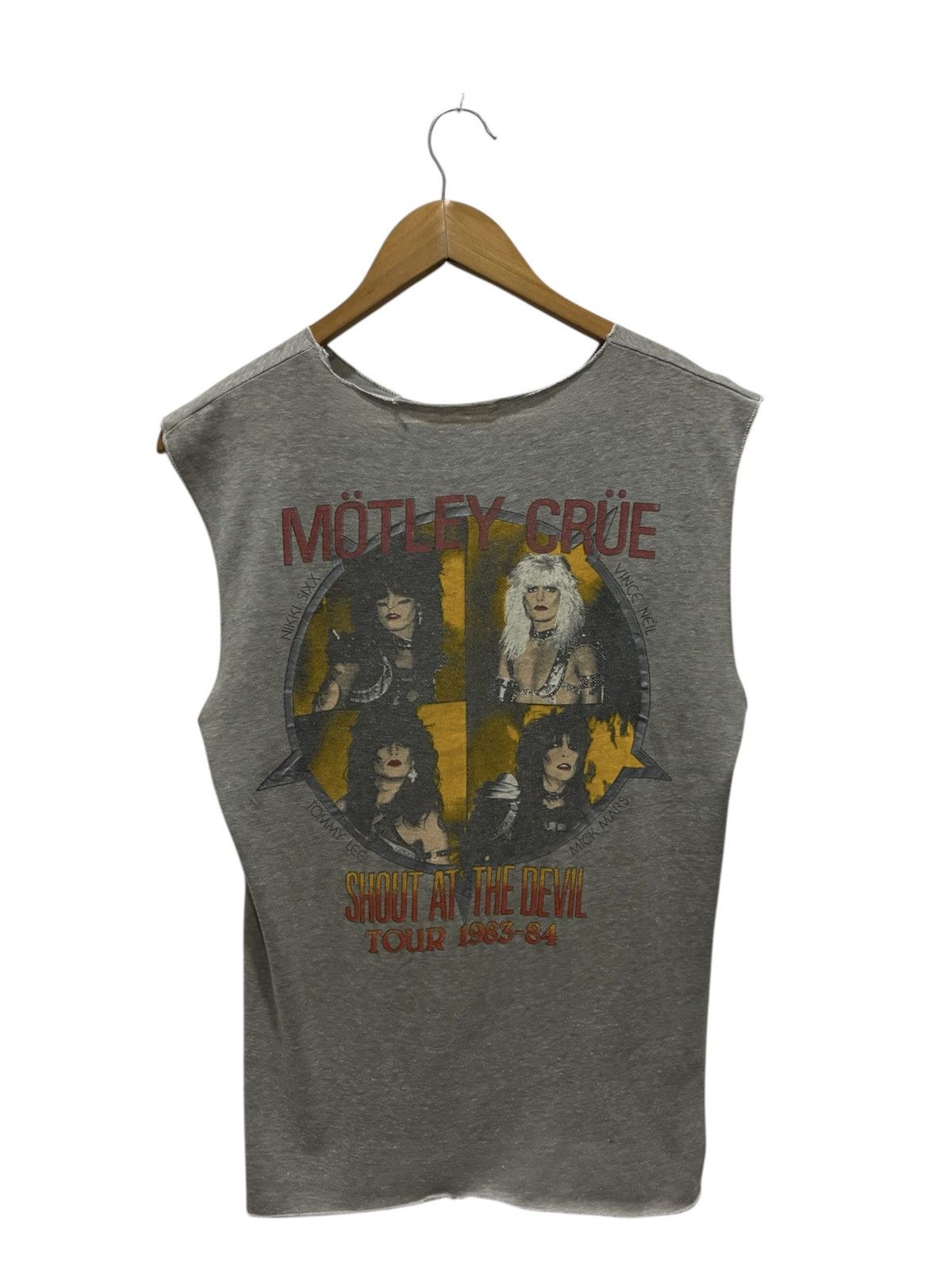 Band Tees × Vintage Vintage 80’s Shout At The Devil Tour Tee Size US L / EU 52-54 / 3 - 2 Thumbnail