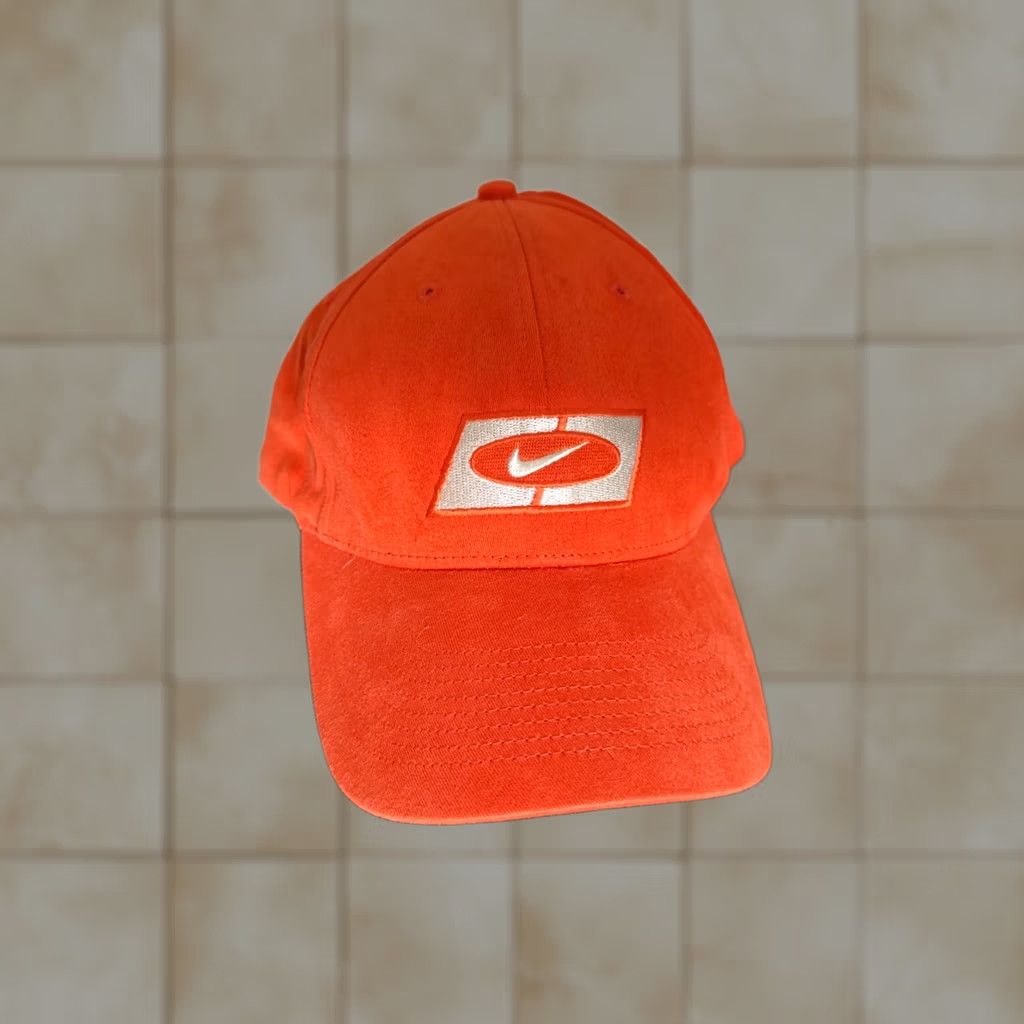 Nike VINTAGE Nike LOGO Flexible Fitted Hat White Orange Felt Baseball RARE Mens One Size Adjustable Cotton Cap Size ONE SIZE - 1 Thumbnail