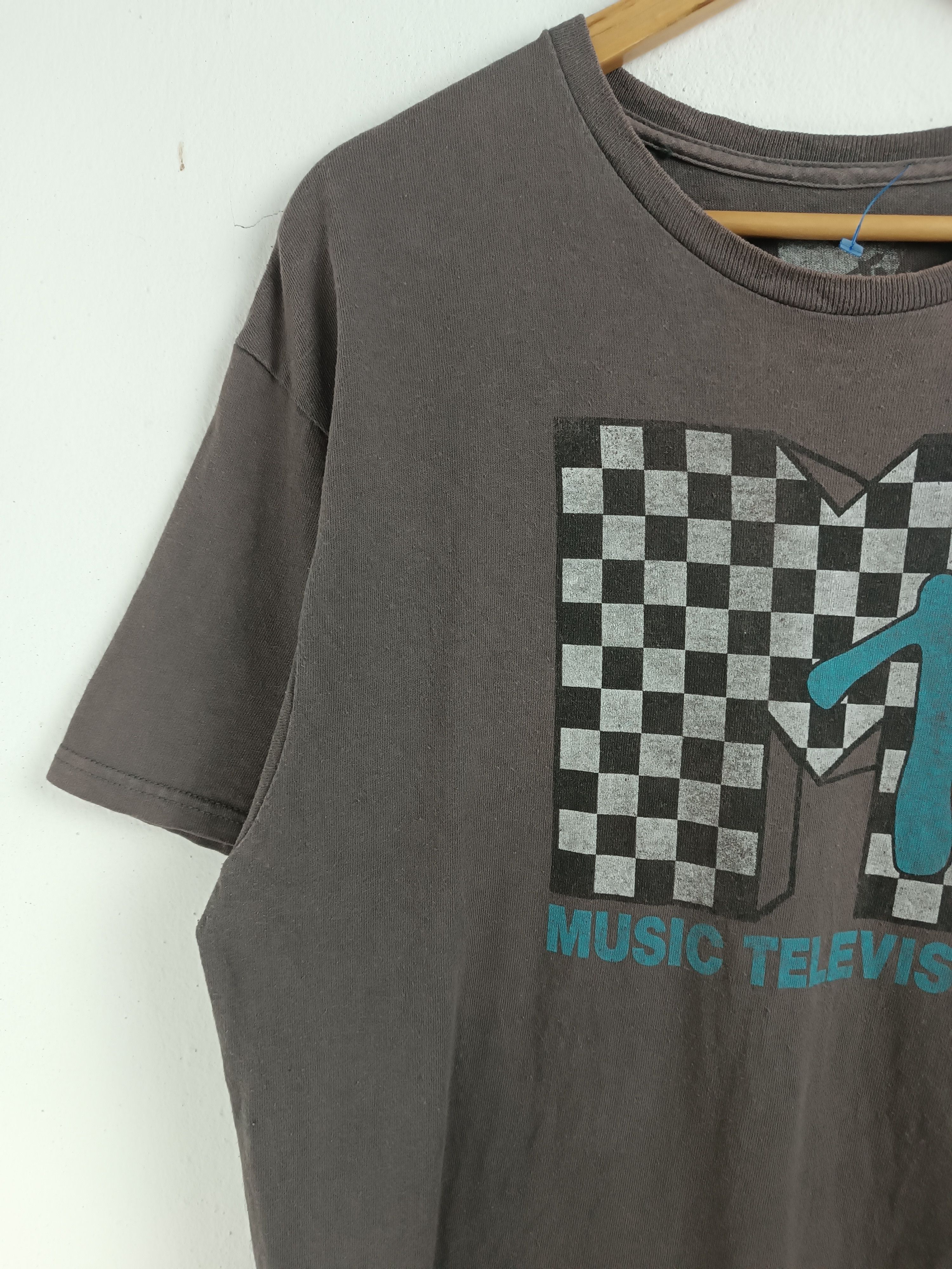 Mtv VINTAGE FADED MTV MUSIC TELEVISION PUNK HIP HOP METAL TEE Size US L / EU 52-54 / 3 - 5 Thumbnail