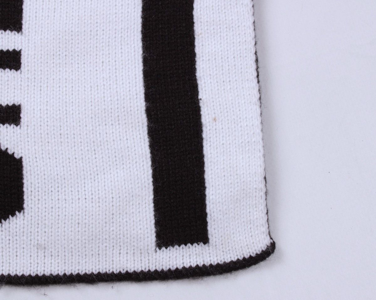 Designer × Guess GUESS Big Logo Acrylic Knitted Black White Scarf Size ONE SIZE - 8 Thumbnail
