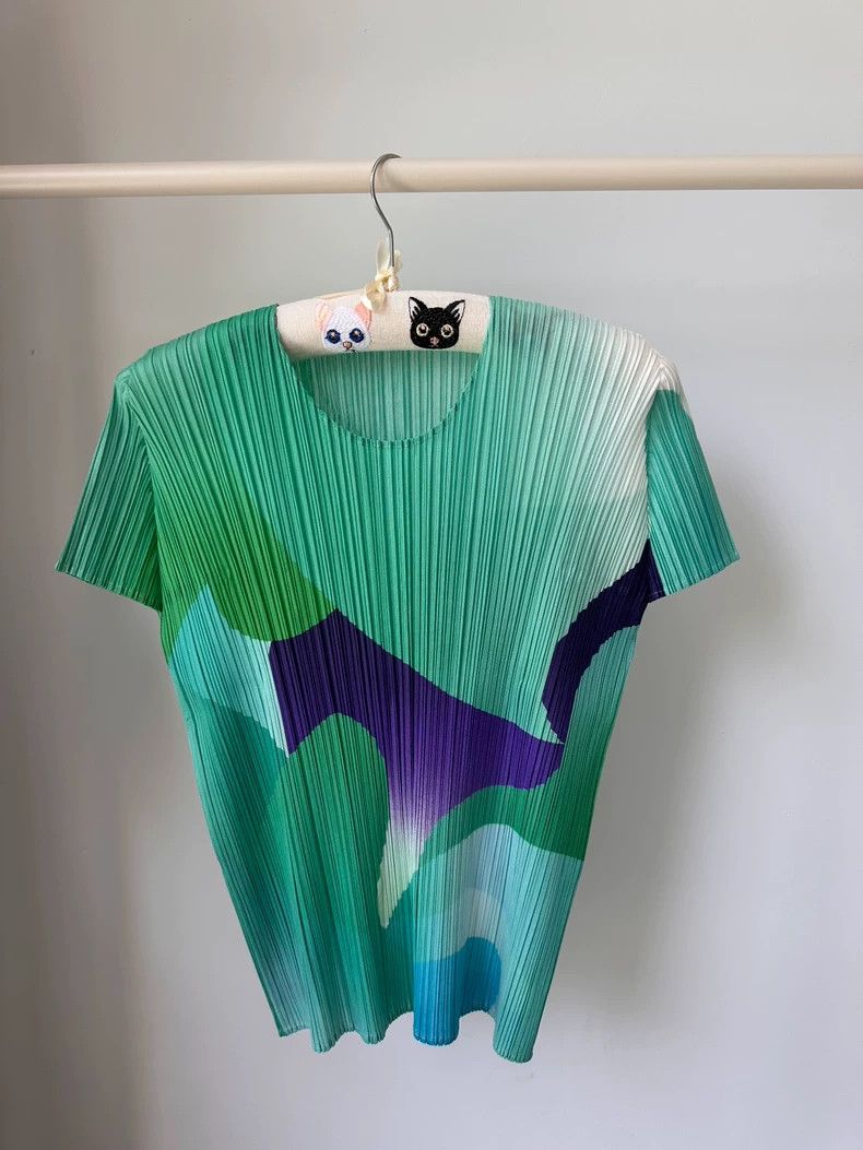 Issey Miyake Issey Miyake size:3 Green cloud pleated short-sleeved shir Size XS / US 0-2 / IT 36-38 - 1 Thumbnail