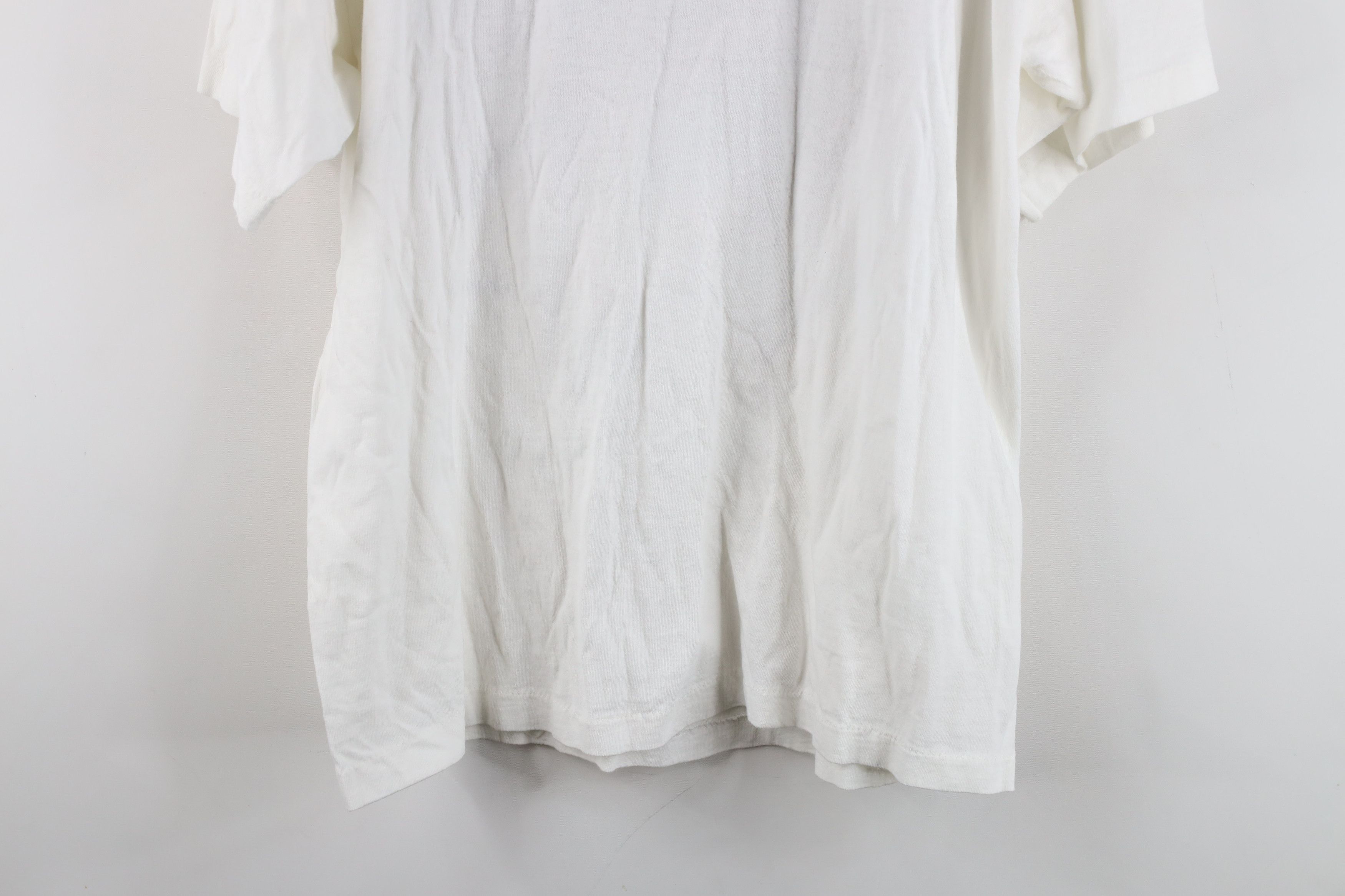 Vintage Vintage 90s Streetwear Islands Metallic Fish T-Shirt USA Size L / US 10 / IT 46 - 14 Thumbnail
