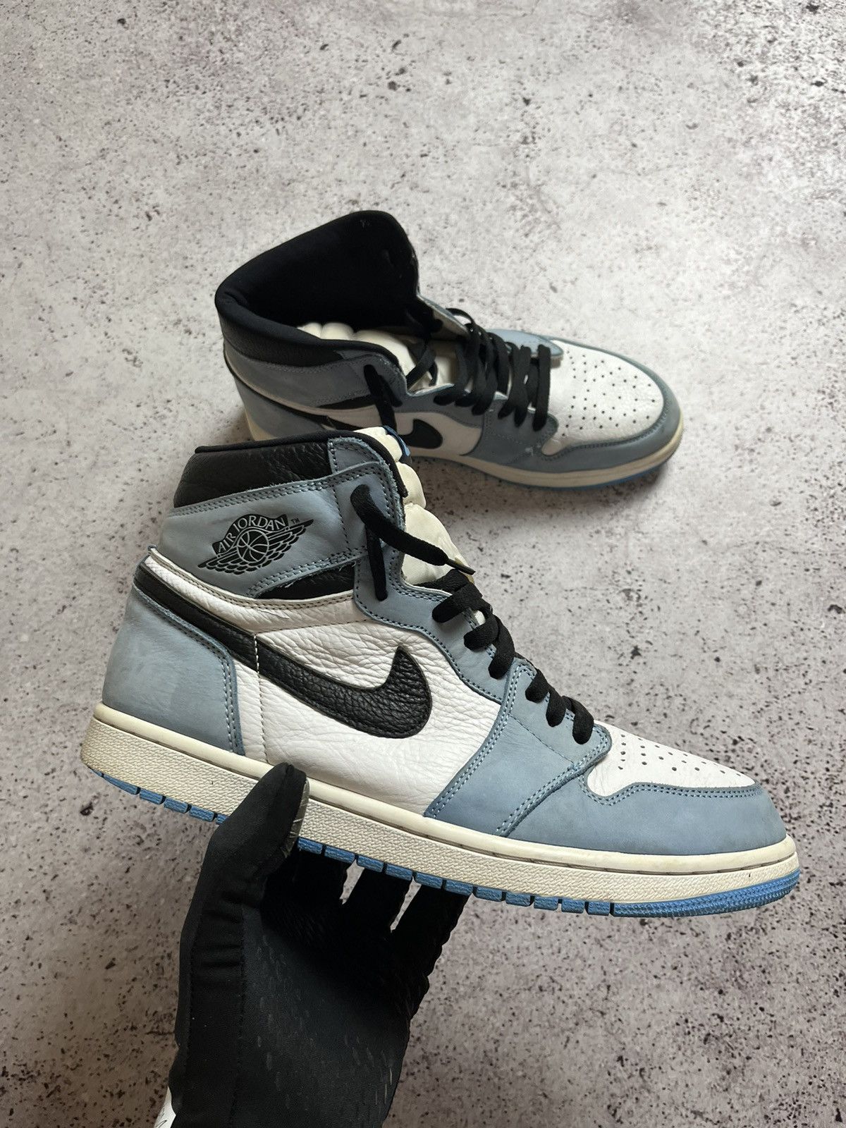 Jordan Brand × Nike Nike Air Jordan 1 Retro High University Blue 555088-134 Size US 10 / EU 43 - 1 Thumbnail