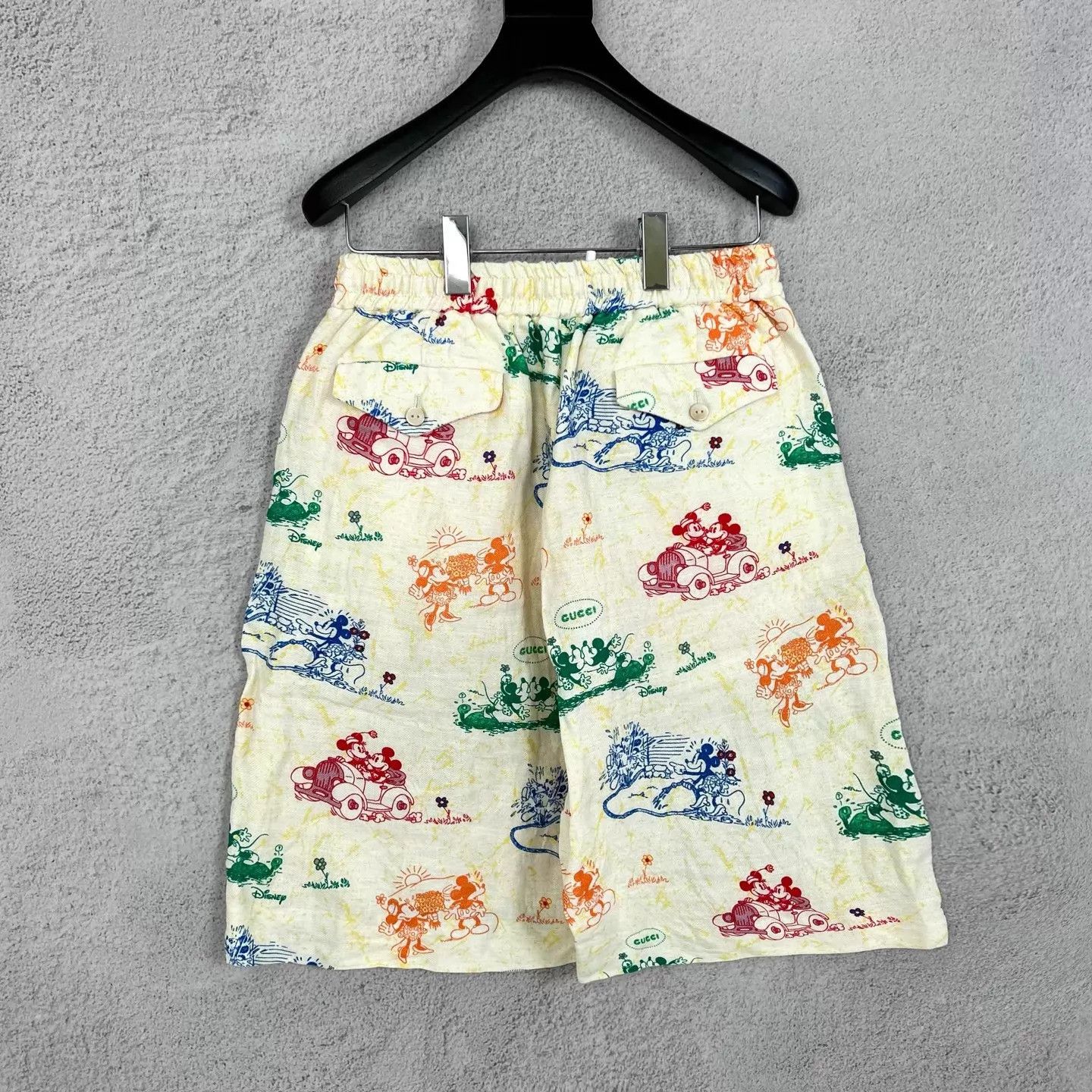 Gucci GUCCI Disney allover straight men white shorts Size US 30 / EU 46 - 2 Thumbnail
