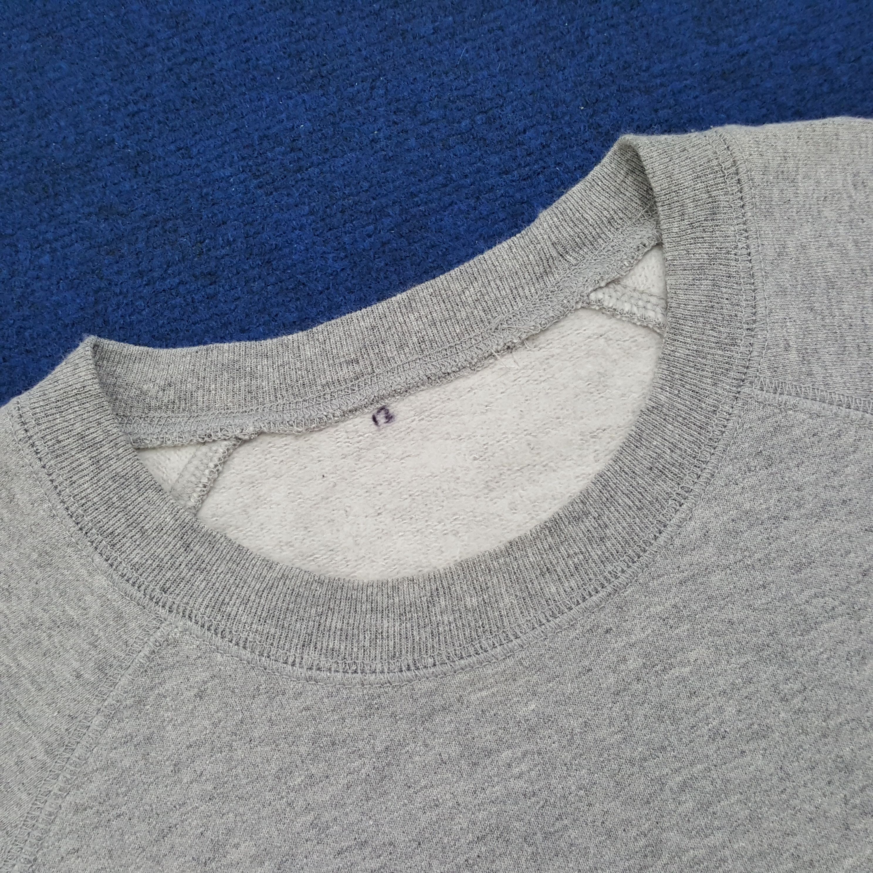 Band Tees × Vintage Vintage Papas Island USA Sweatshirt Size US L / EU 52-54 / 3 - 3 Thumbnail