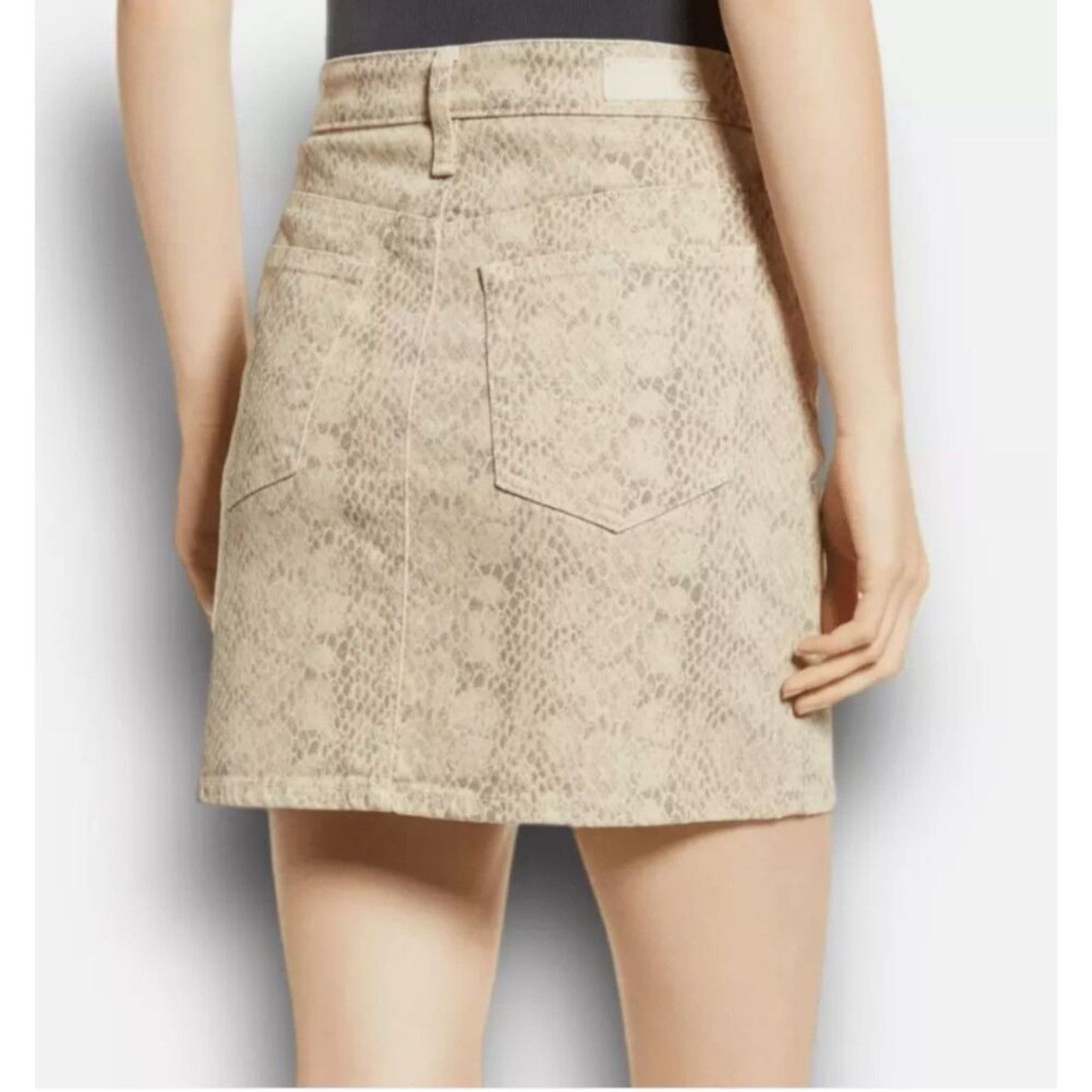 AG Adriano Goldschmied AG ADRIANO GOLDSCHMIED The Vera Snakeskin Print Mini Skirt Size 42" / US 20 - 3 Thumbnail