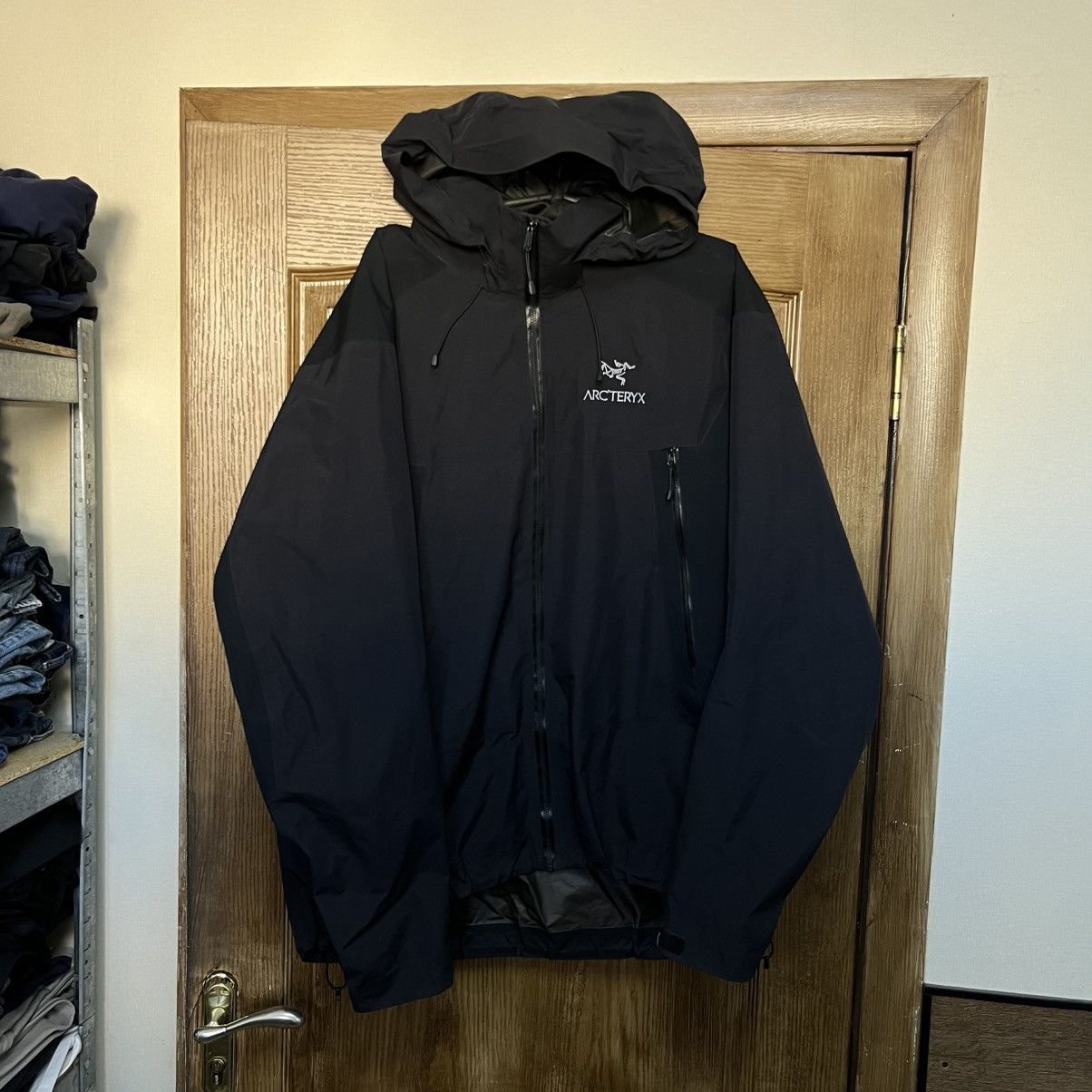 Arc'teryx Men's Arcteryx Beta Gore-Tex Jacket Size US XXL / EU 58 / 5 - 1 Thumbnail