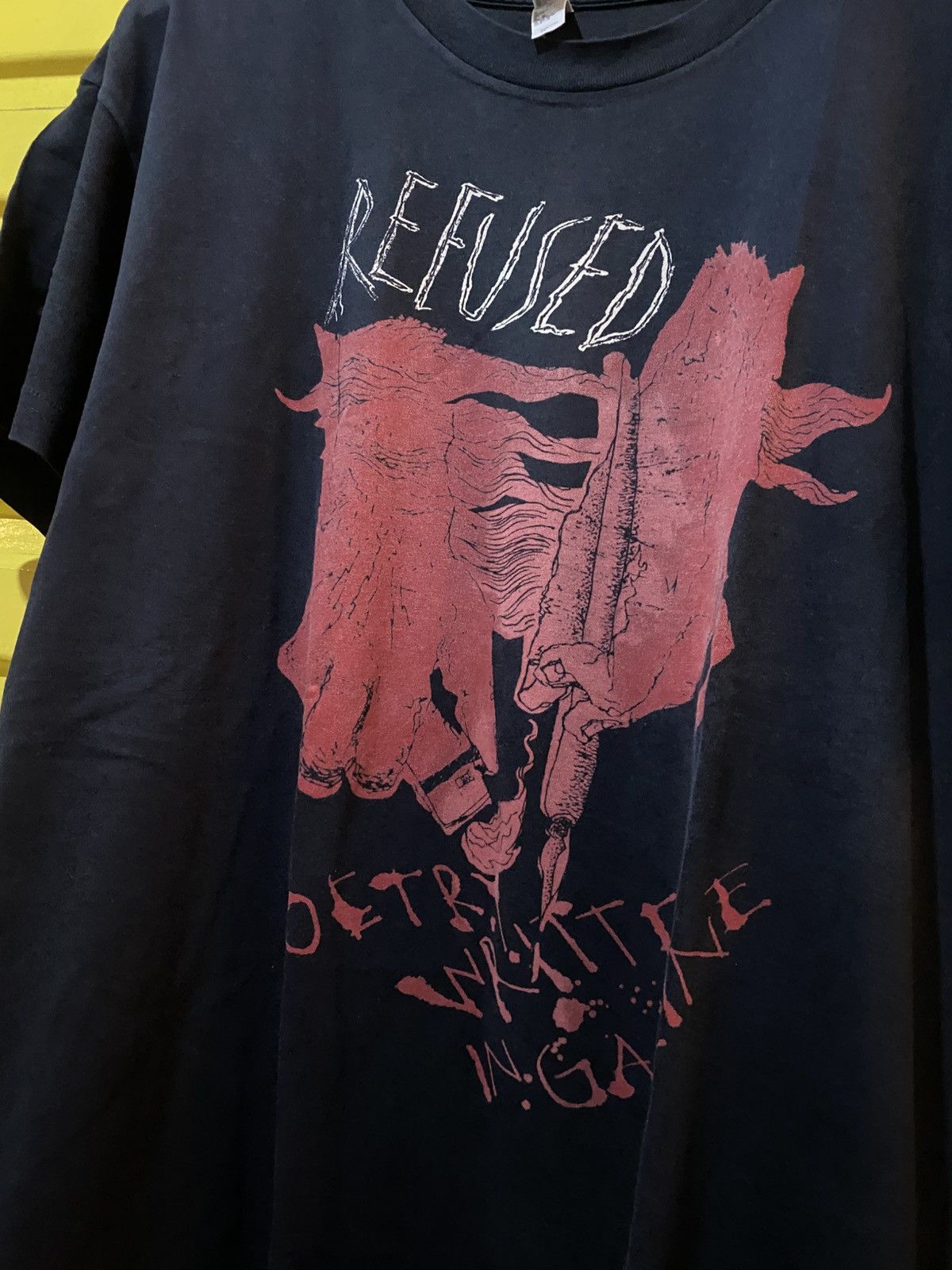 Band Tees Refused poetry written in gasoline Size US XL / EU 56 / 4 - 2 Thumbnail