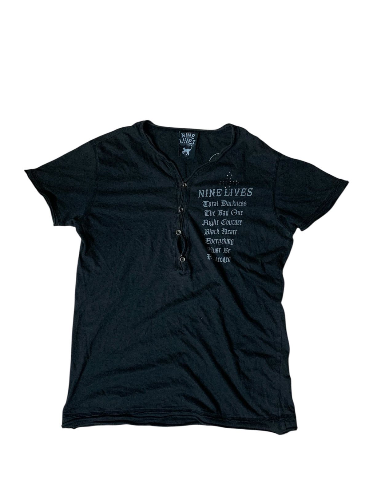Nine lives short sleeve shirt