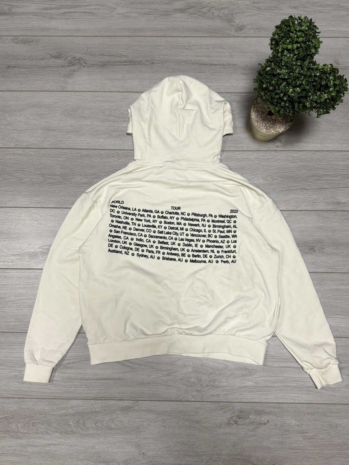 Billie Eilish Billie Eilish happier than ever hoodie 2022 tour Size US L / EU 52-54 / 3 - 2 Thumbnail