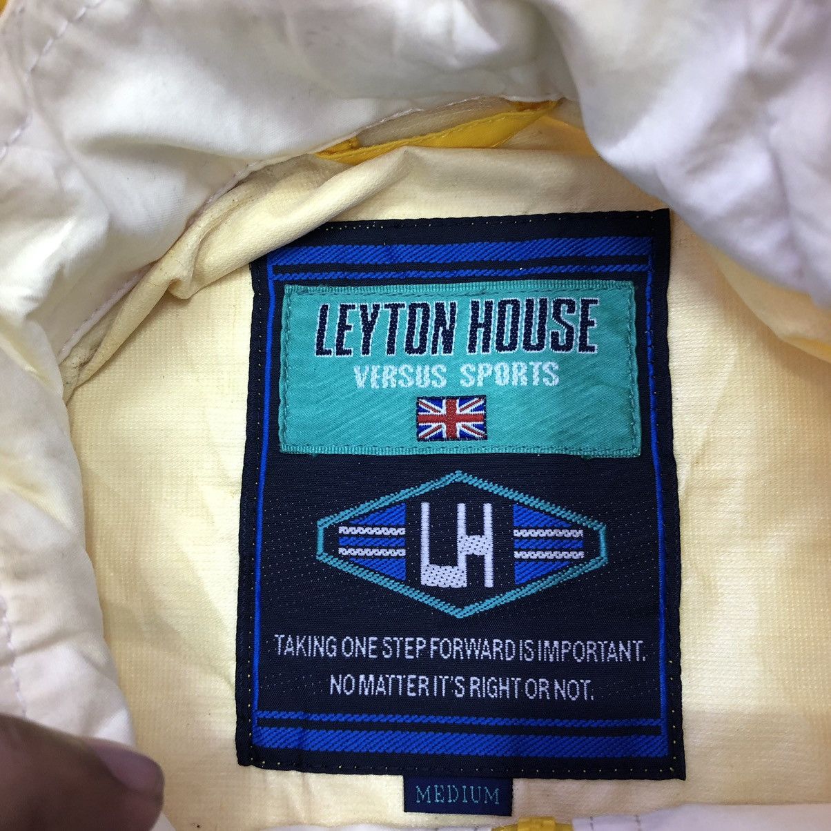 Sports Specialties Vintage Leyton House Sports Specialities Racing Light Jacket Size US M / EU 48-50 / 2 - 17 Thumbnail